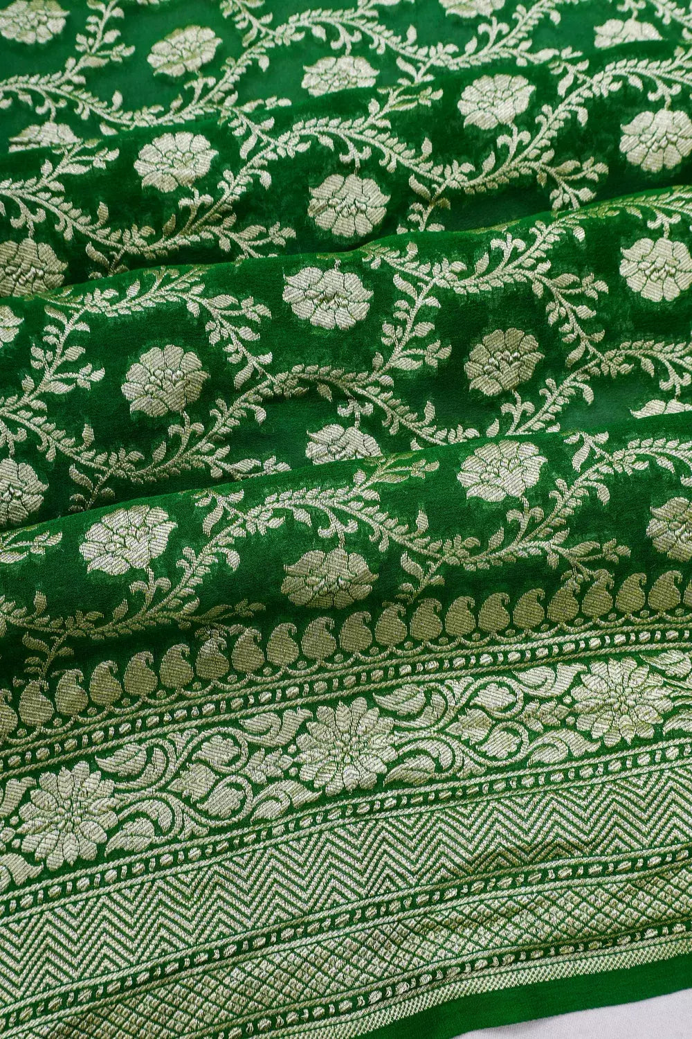 Vaanya Banaras Georgette Brocade Green Saree