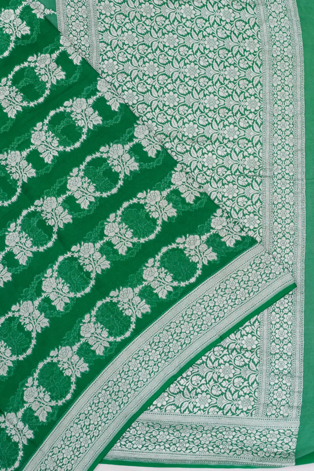 Vaanya Banaras Georgette Brocade Green Saree