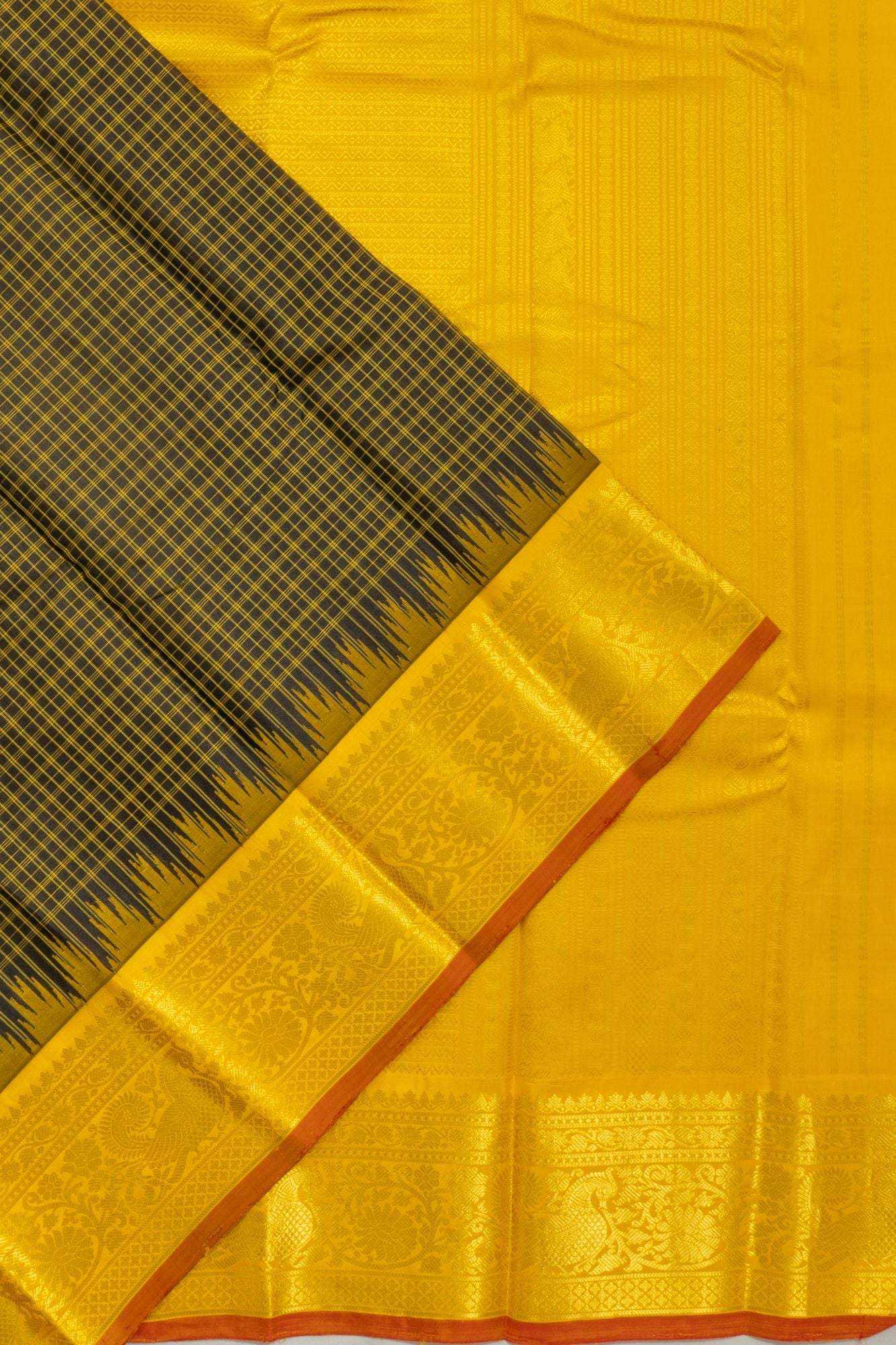 Gadwal Silk Checks Black Saree