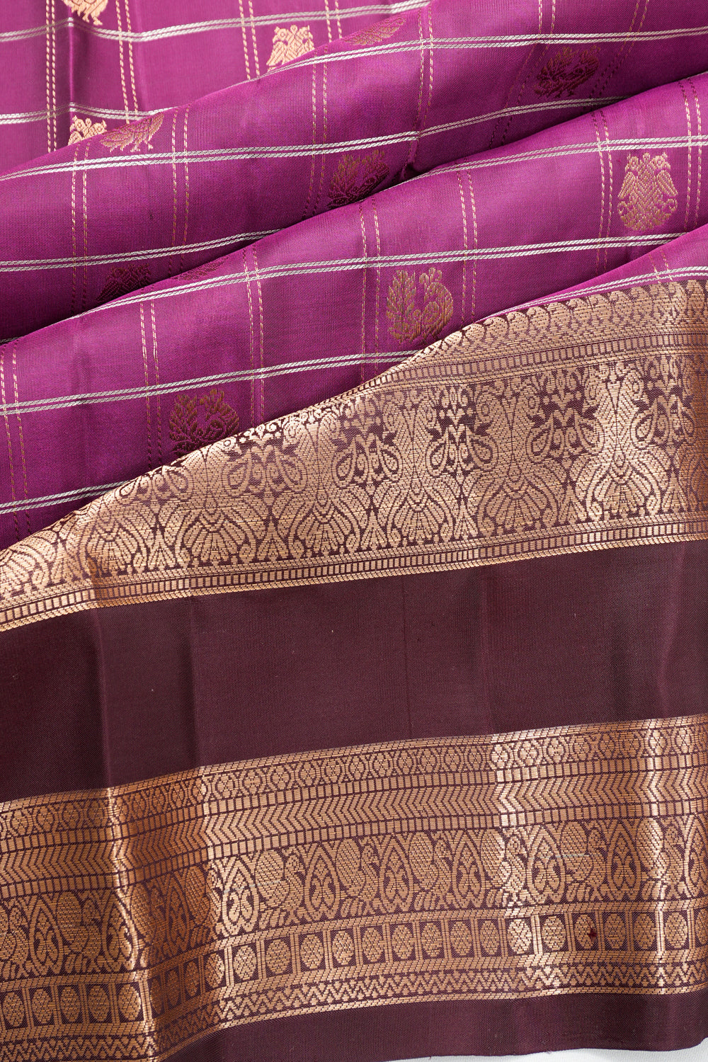 Taranga Kanchi Silk Checks And Butta Pink Saree With Rettai Pettu Border