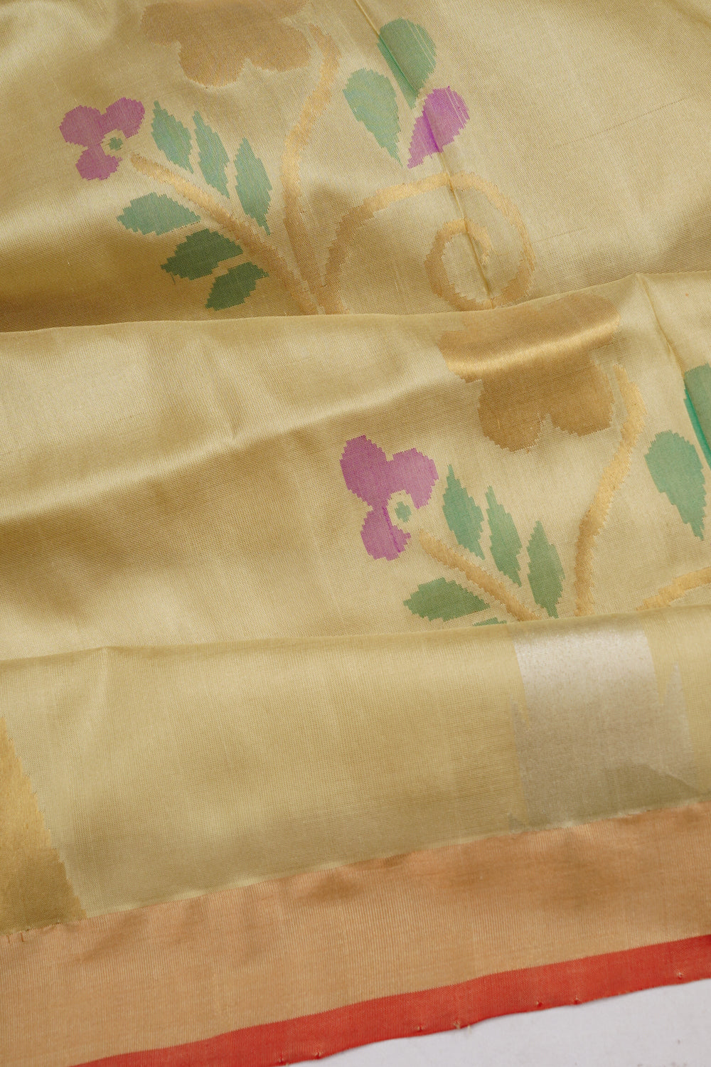 Uppada Silk Jamdani Butta Cream Saree
