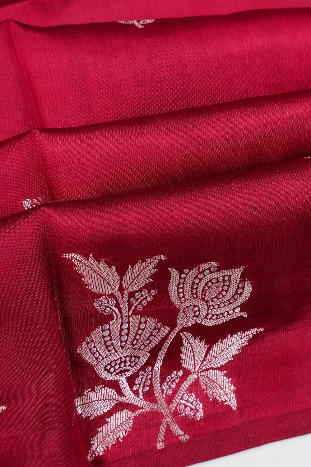 Vaanya Banaras Silk Butta Maroon Saree