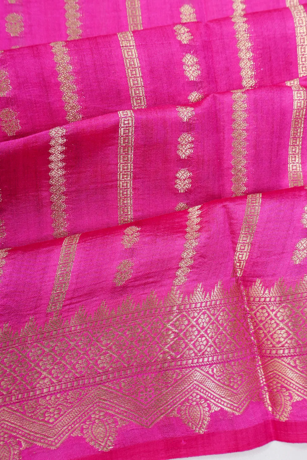Vaanya Banaras Silk Lines Pink Saree