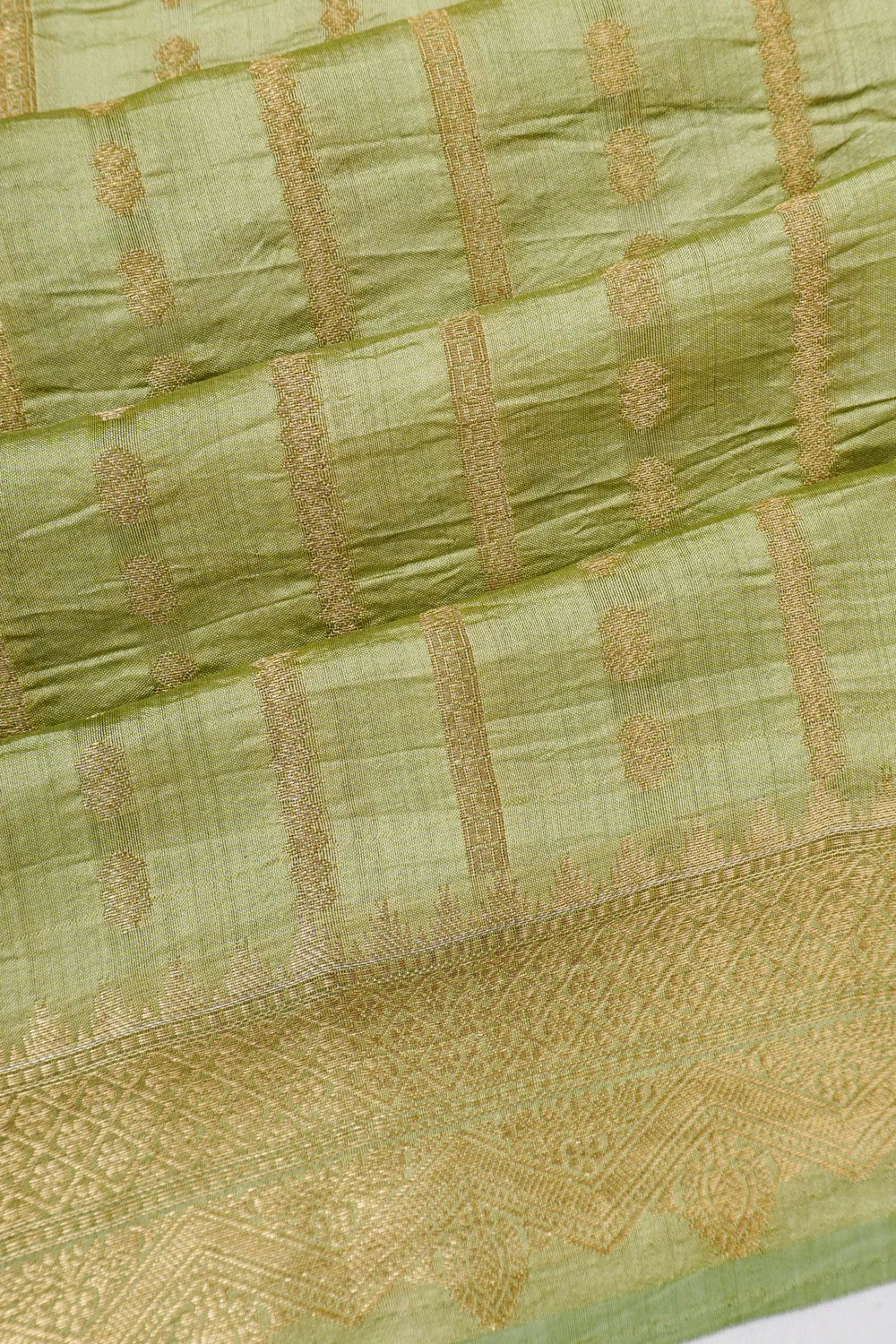 Vaanya Banaras Silk Lines Pista Green Saree