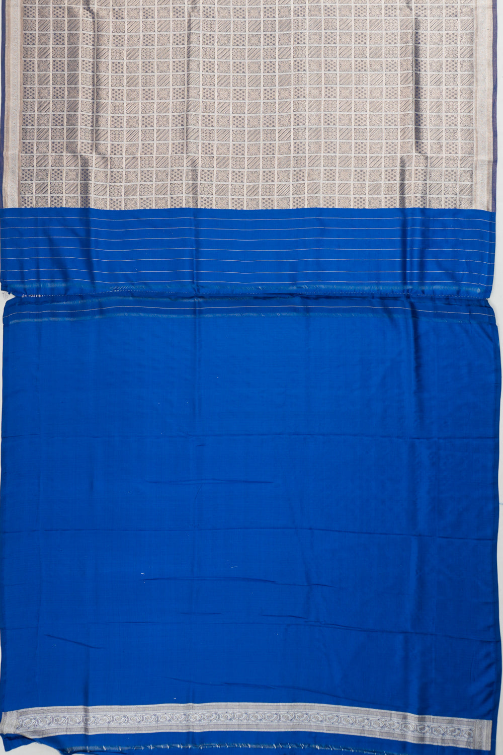 Vaanya Banaras Silk Brocade Silver Saree