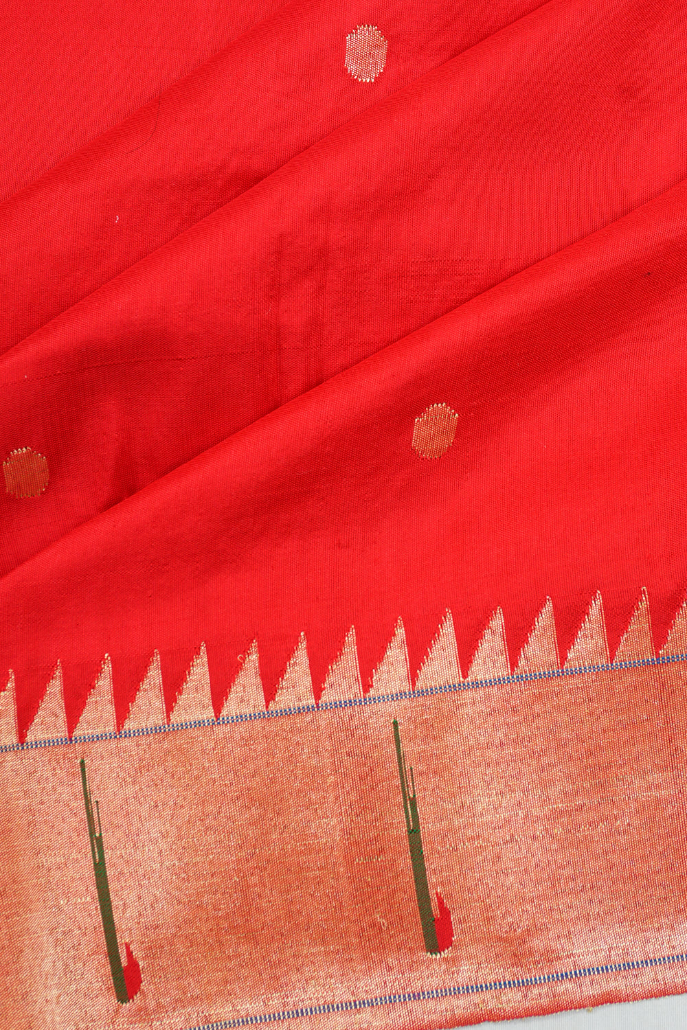 Paithani Silk Butta Red Saree With Single Muniya Border