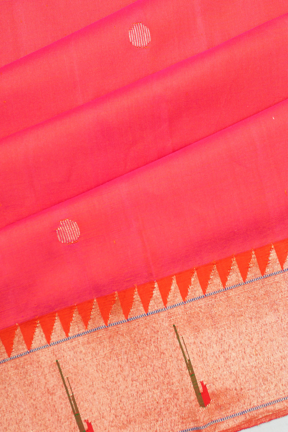Paithani Silk Butta Pink Saree With Single Muniya Border