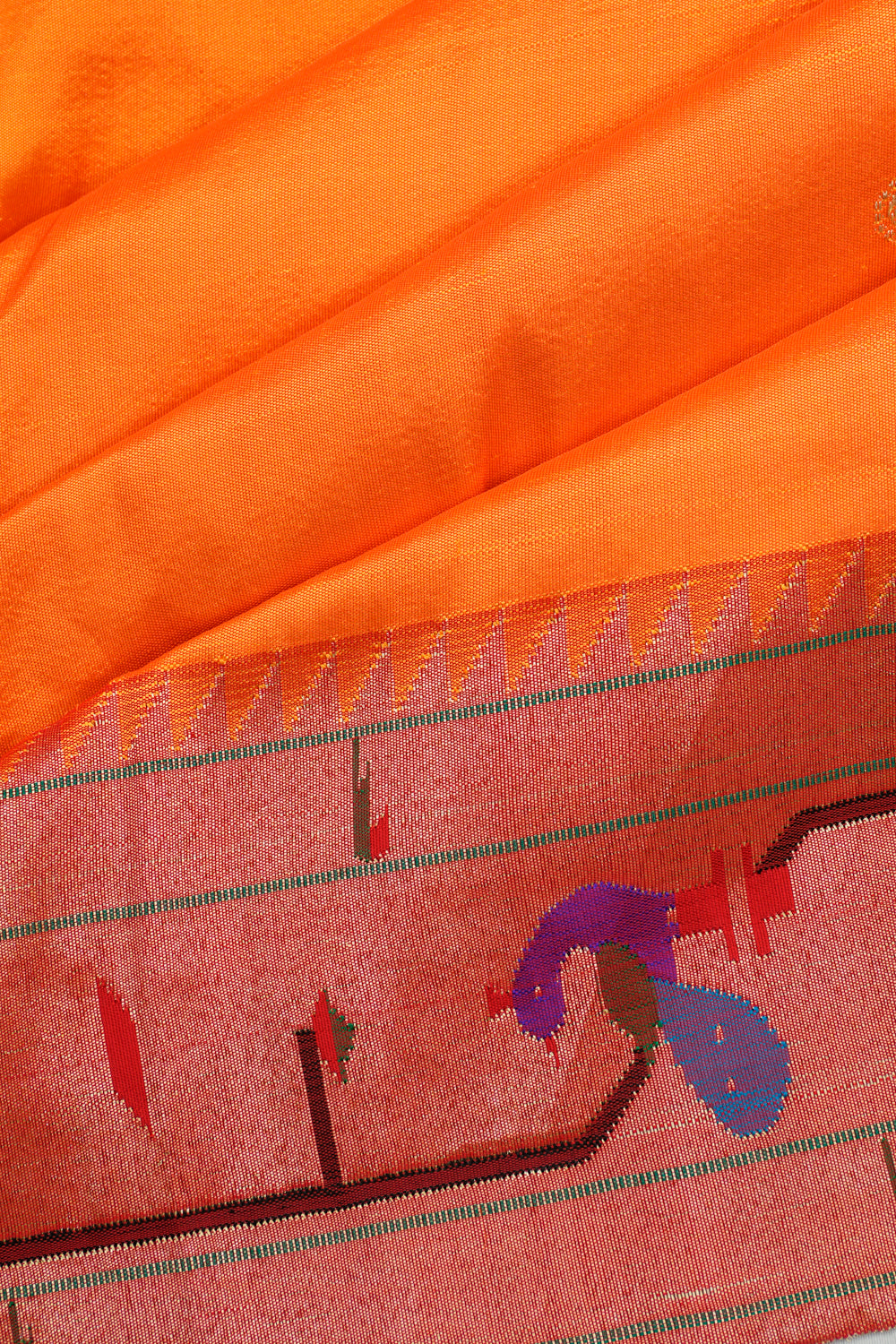 Paithani Silk Butta Green Saree With Akruthi Border