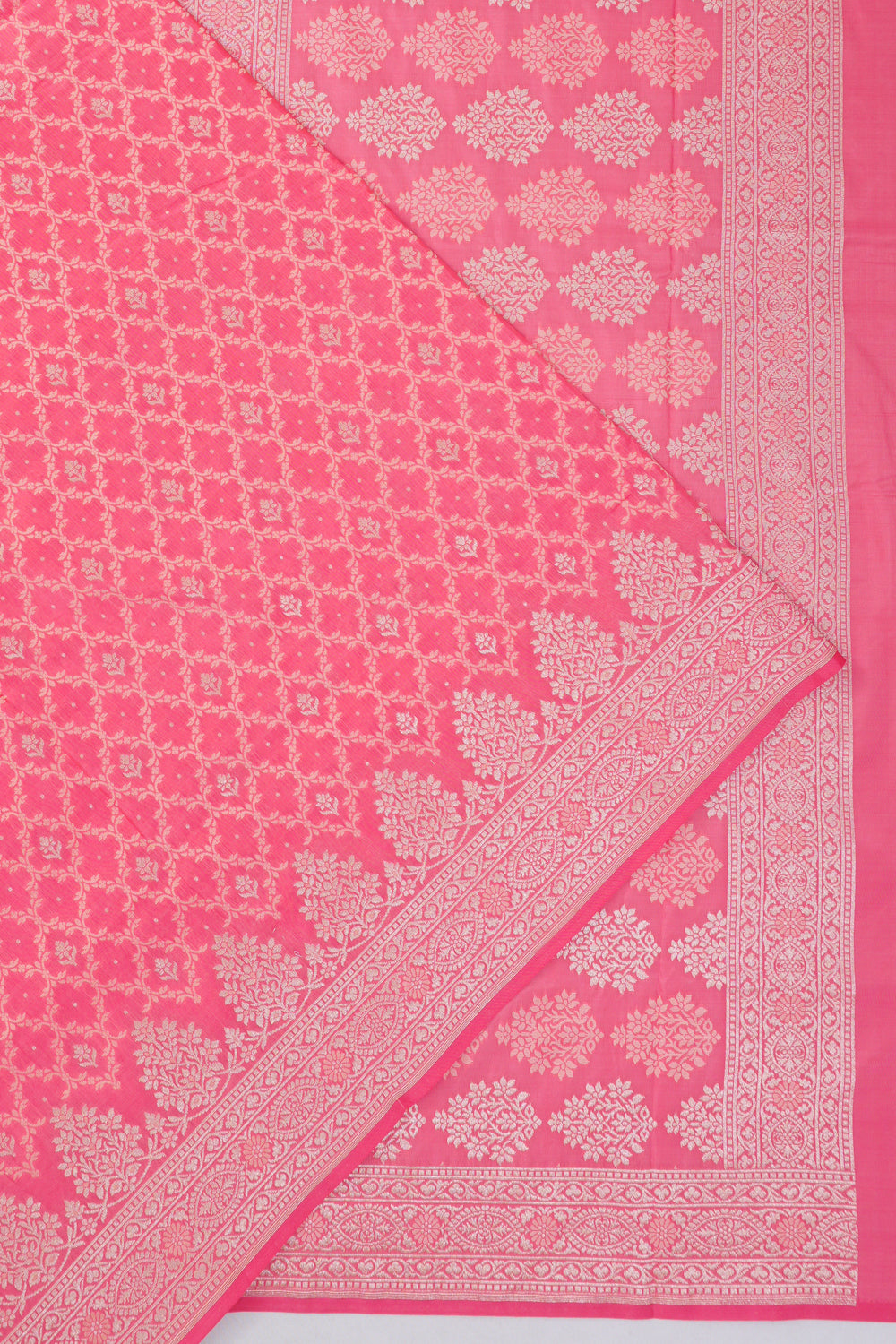 Vaanya Banaras Silk Brocade Red Saree