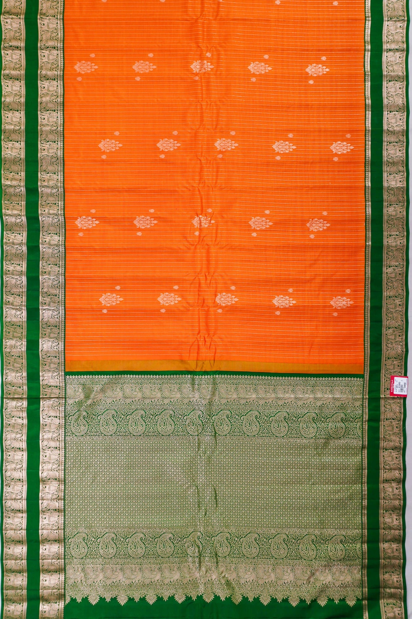 Gadwal Silk Butta Orange Saree With Rettai Pettu Border