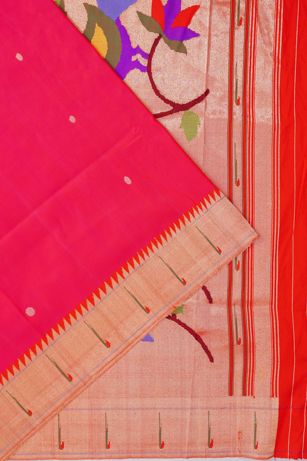Paithani Silk Butta Pink Saree With Single Muniya Border