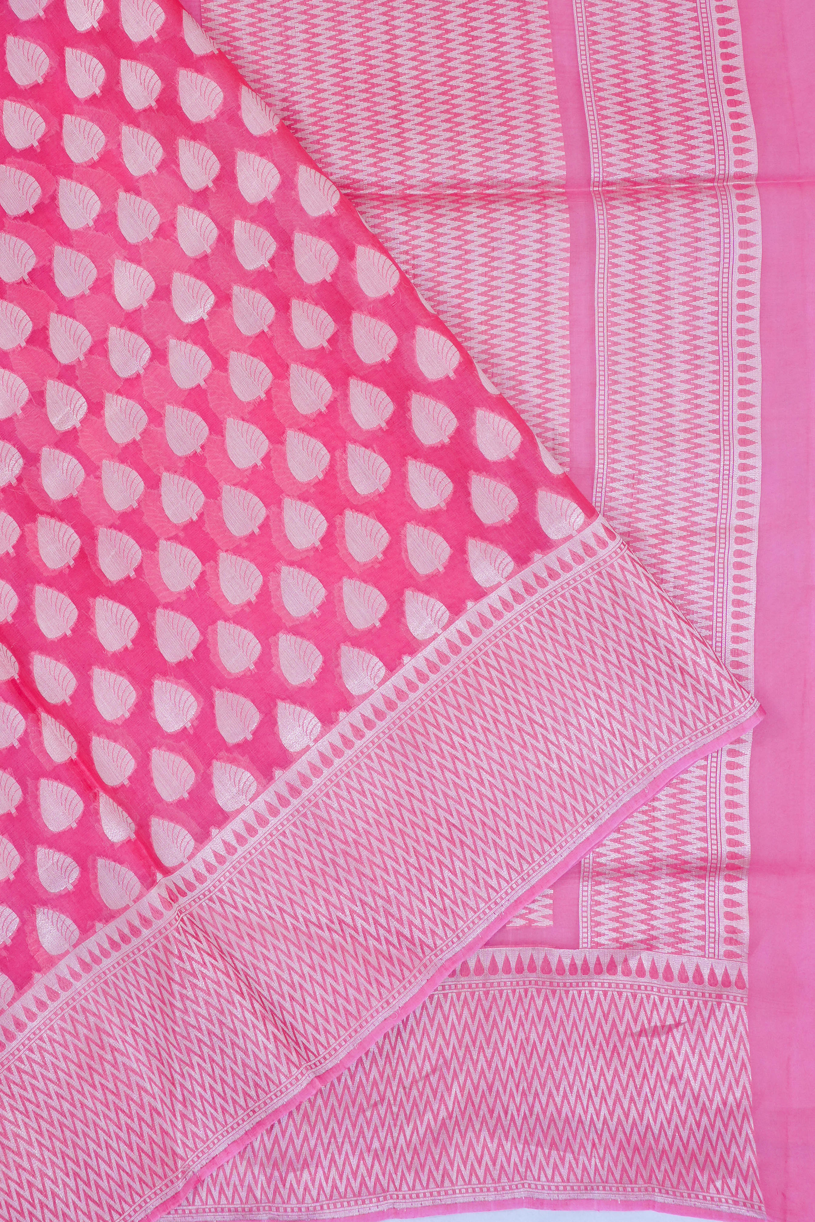 Vaanya Banaras Georgette Brocade Pink Saree