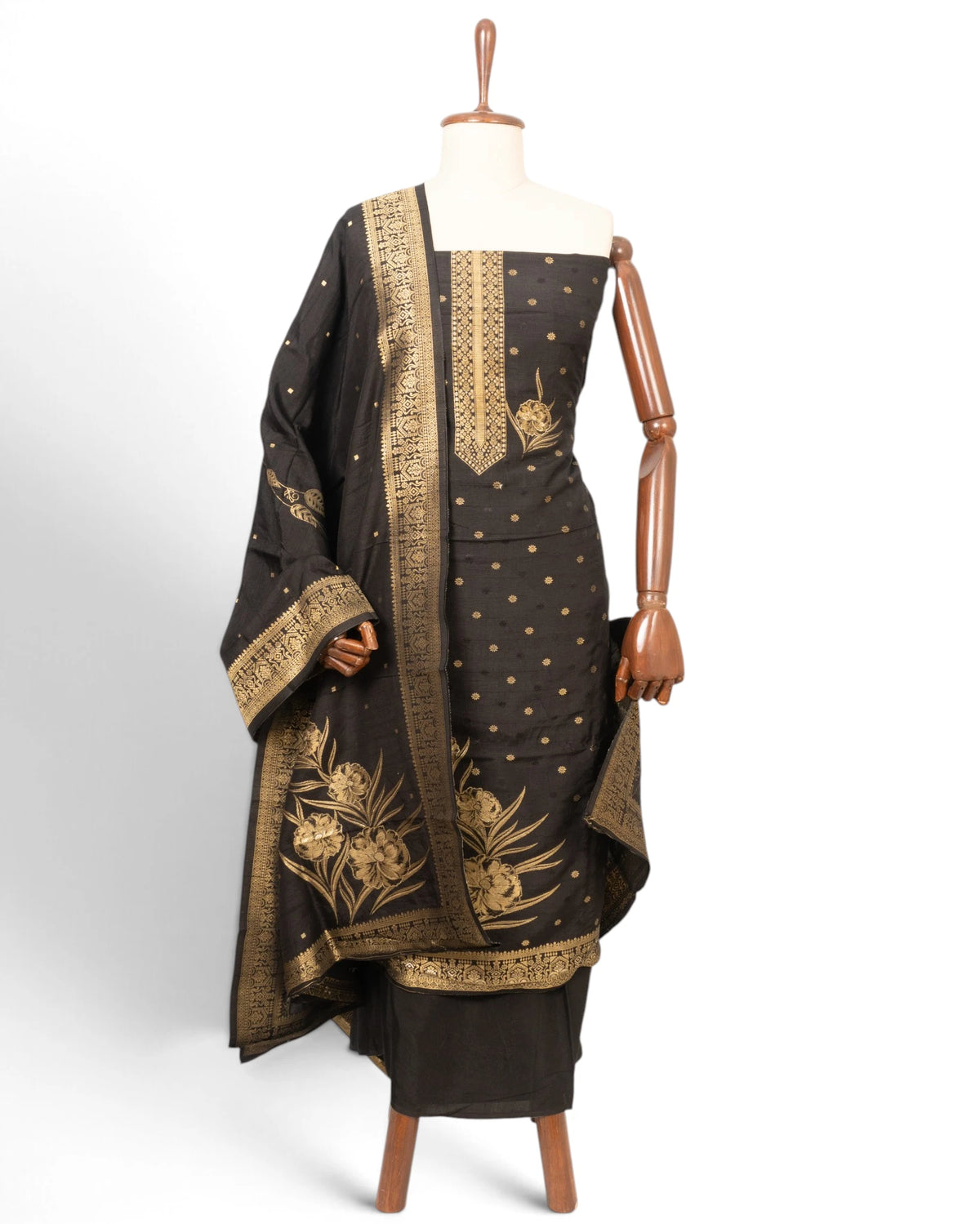 Vaanya Banaras Silk Butta Black Salwar Suit Set