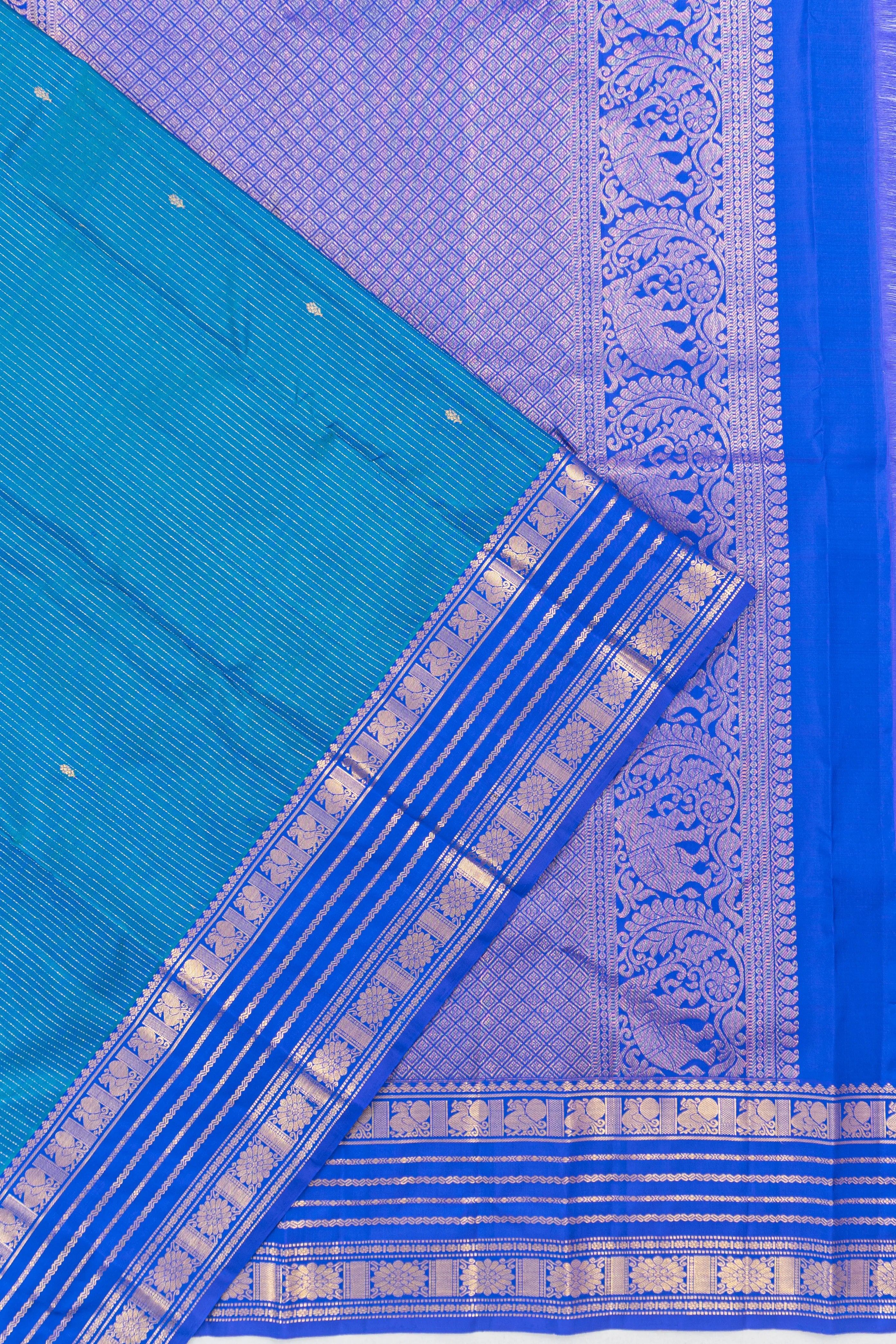 Kanchipuram Silk Oosi Lines And Butta Aqua Blue Saree