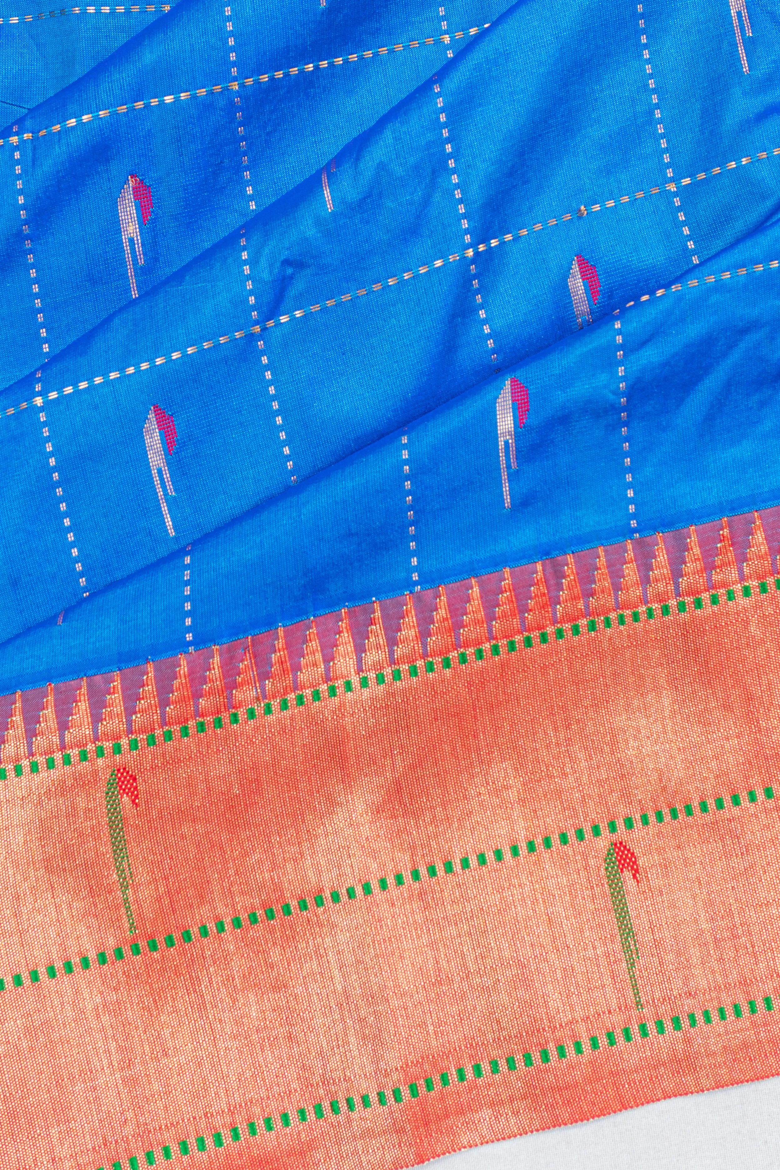 Muniya Silk Checks And Butta MS Blue Saree