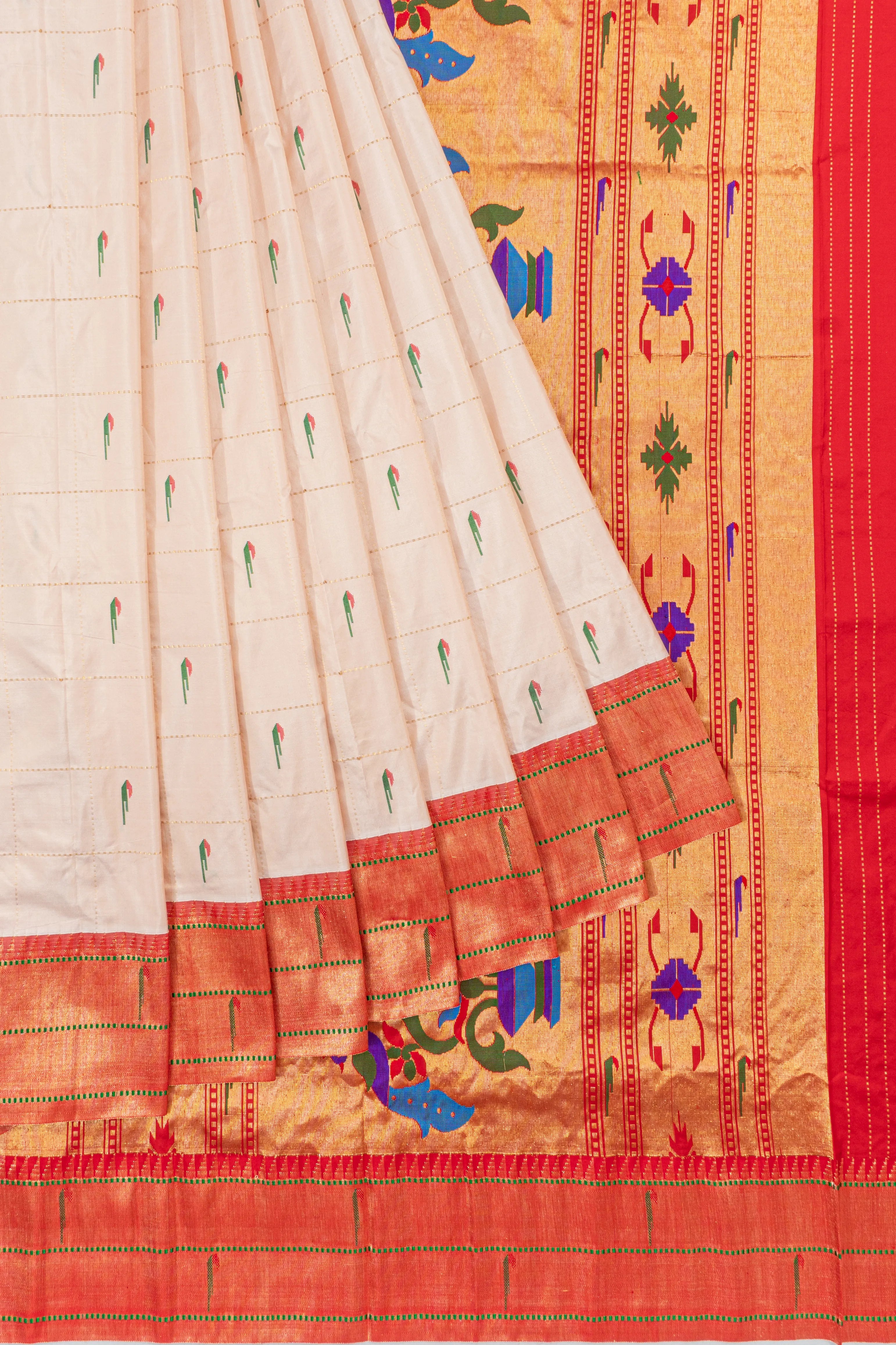 Muniya Silk Checks And Butta White Saree
