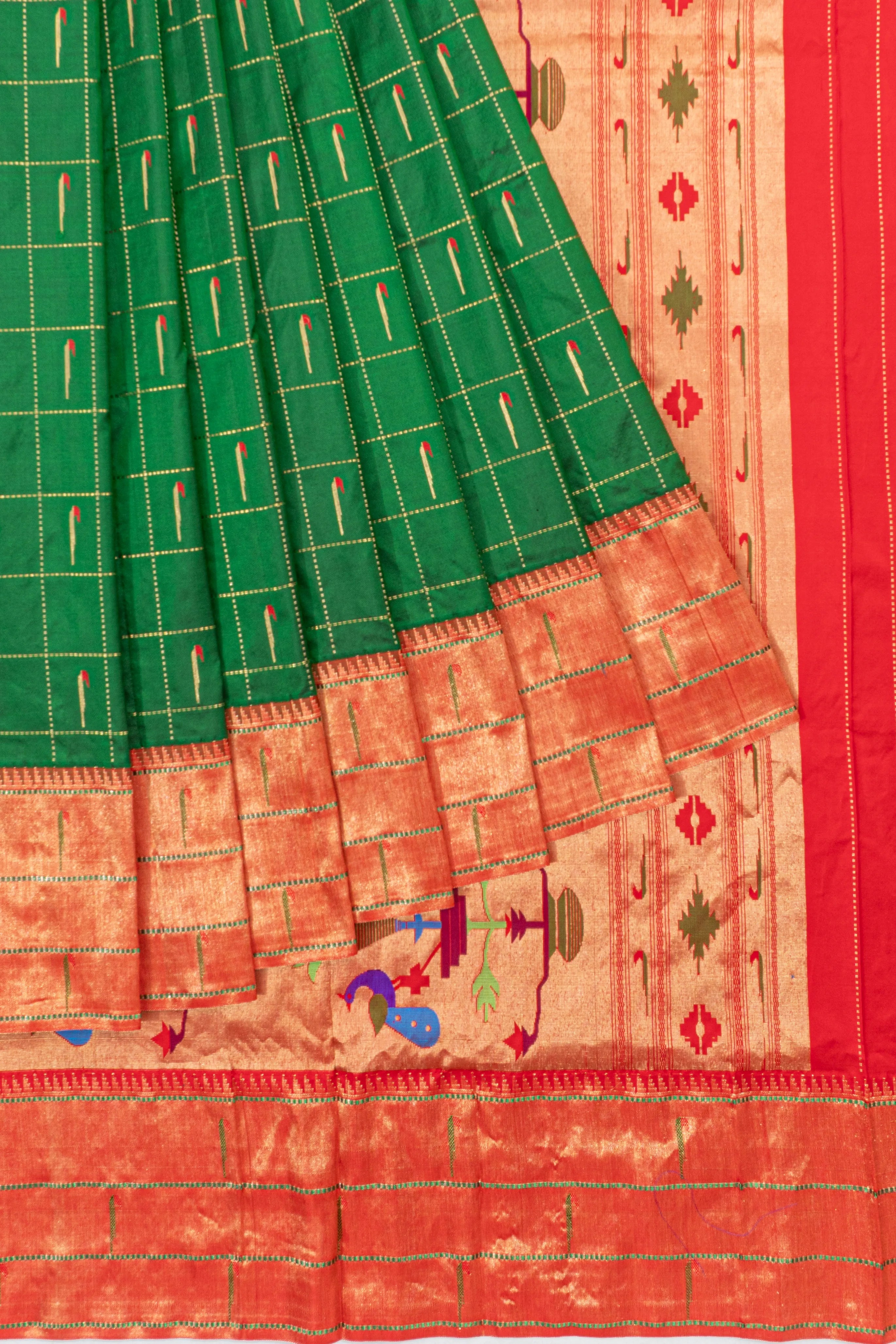 Muniya Silk Checks And Butta Bottle Green Saree