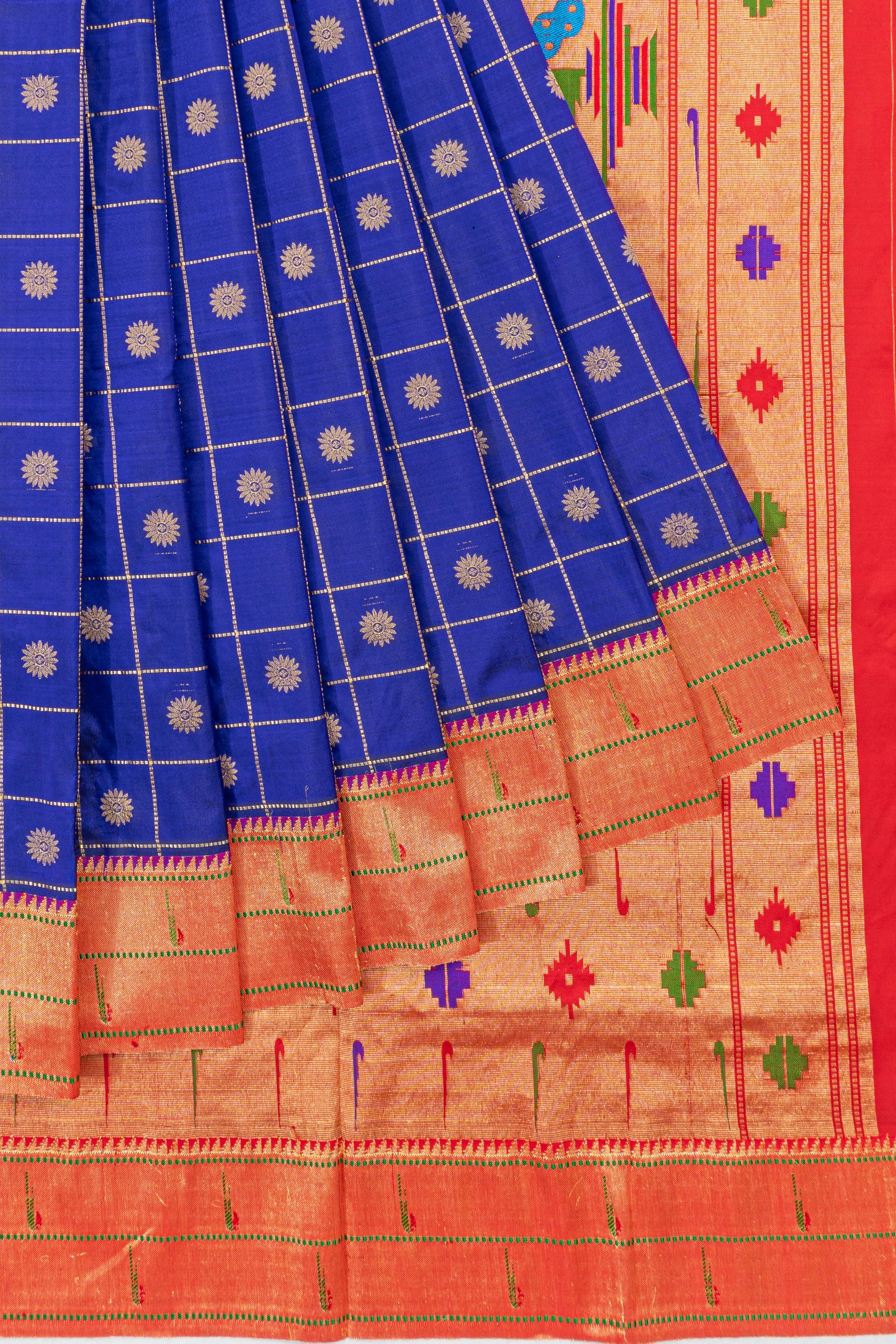 Muniya Silk Checks And Butta Royal Blue Saree
