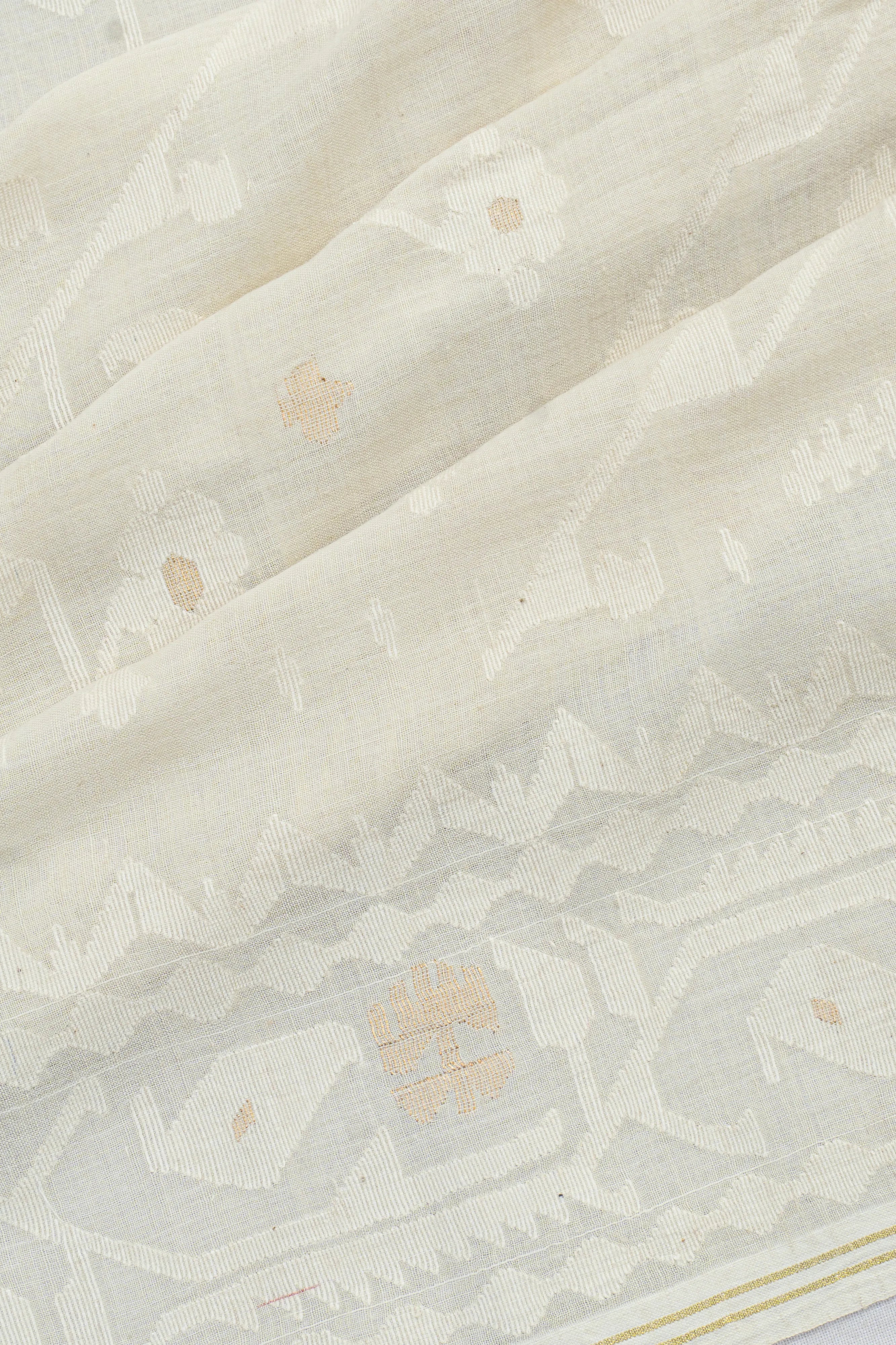 Dhakai Muslin Jamdani Cotton Off White Saree
