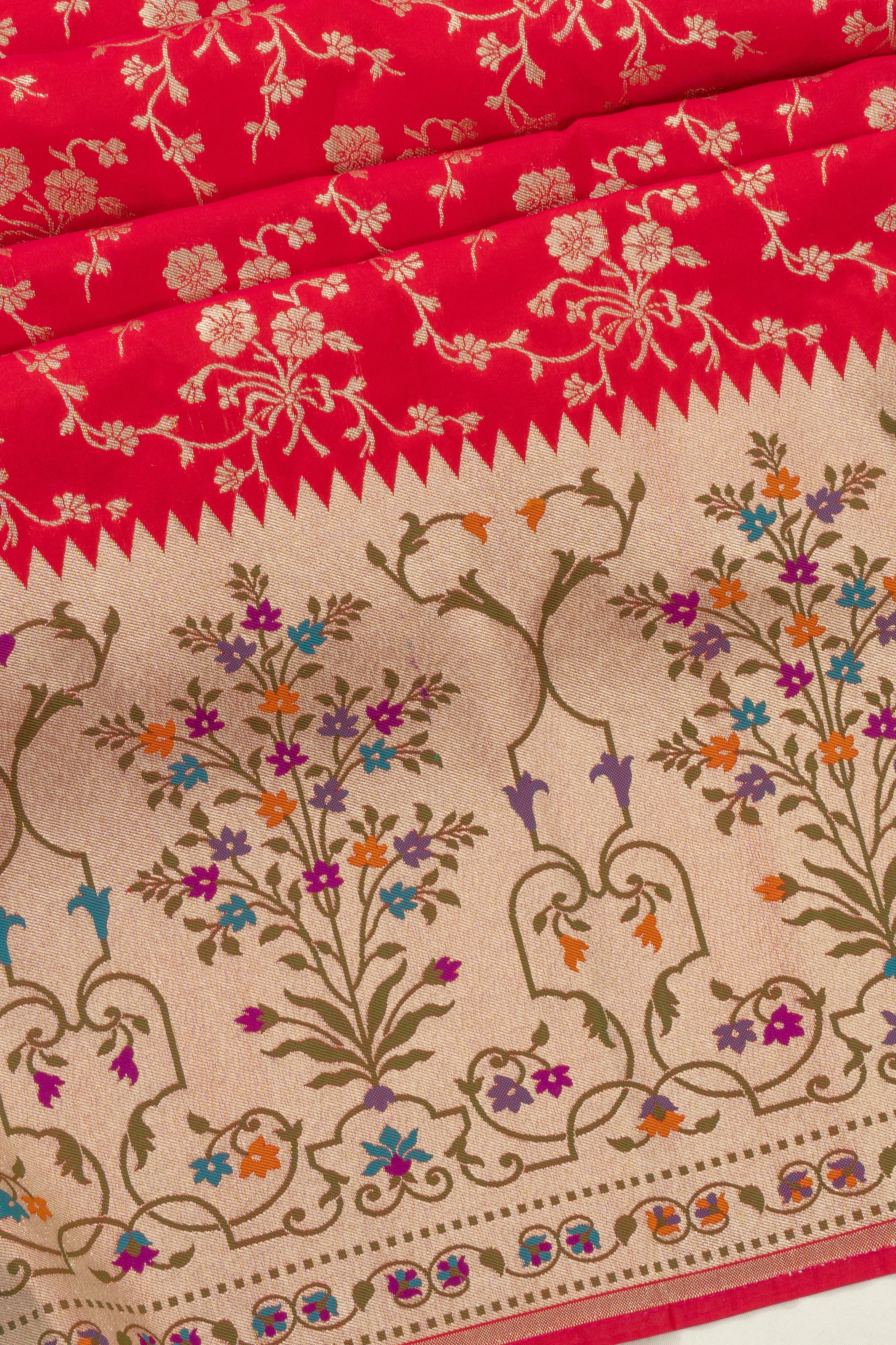 Vaanya Banaras Silk Jaal Red Saree