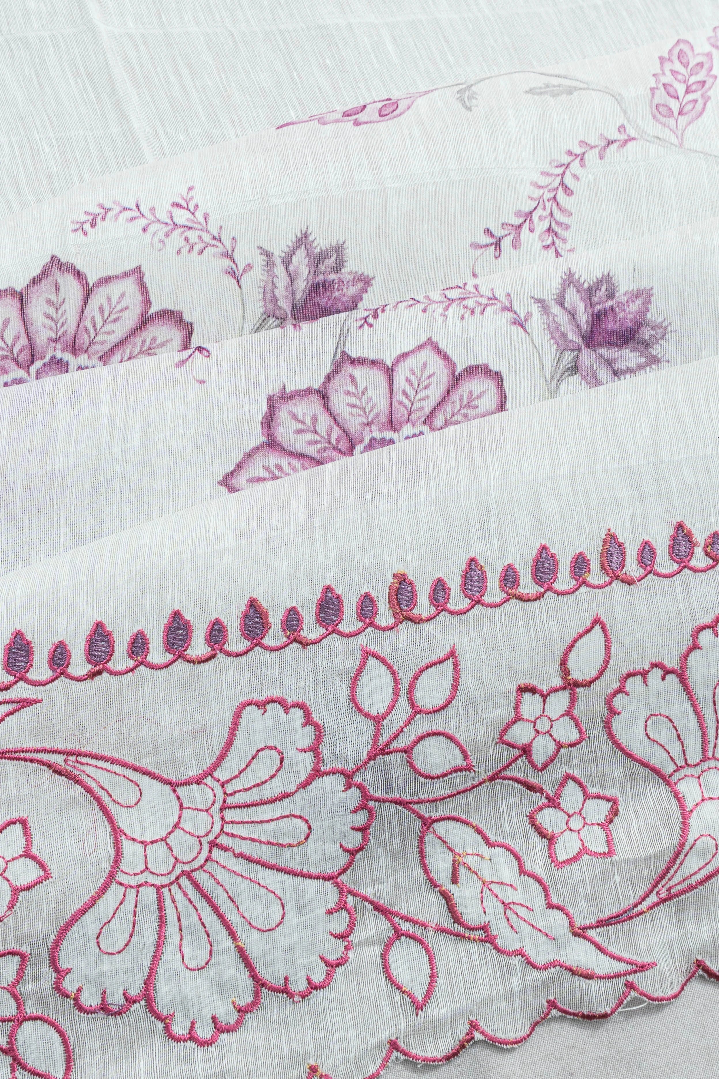 Linen Printed White Saree Wtih Embroidery Scallop Border