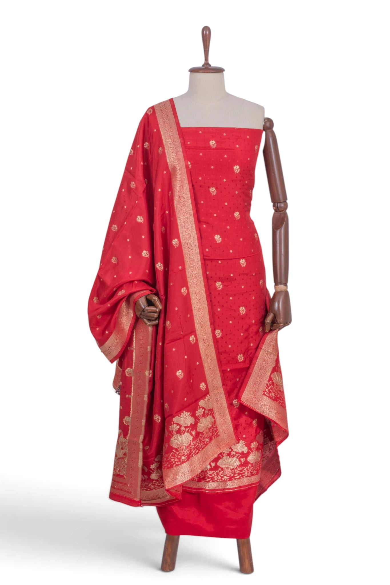Vaanya Banaras Silk Jaquard And Butta Red Salwar Suit Set