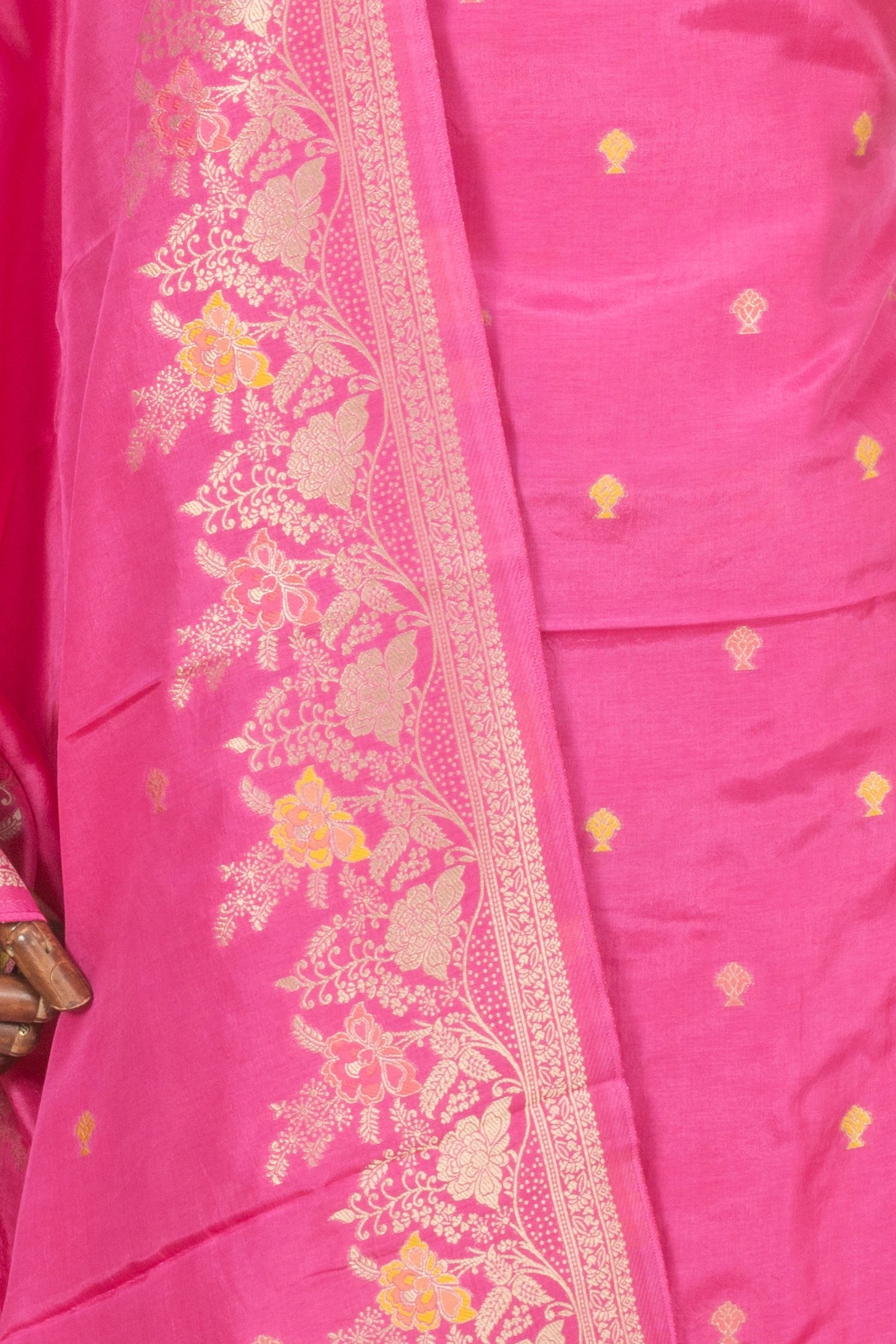 Vaanya Banaras Silk Butta Pink Salwar Suit Set