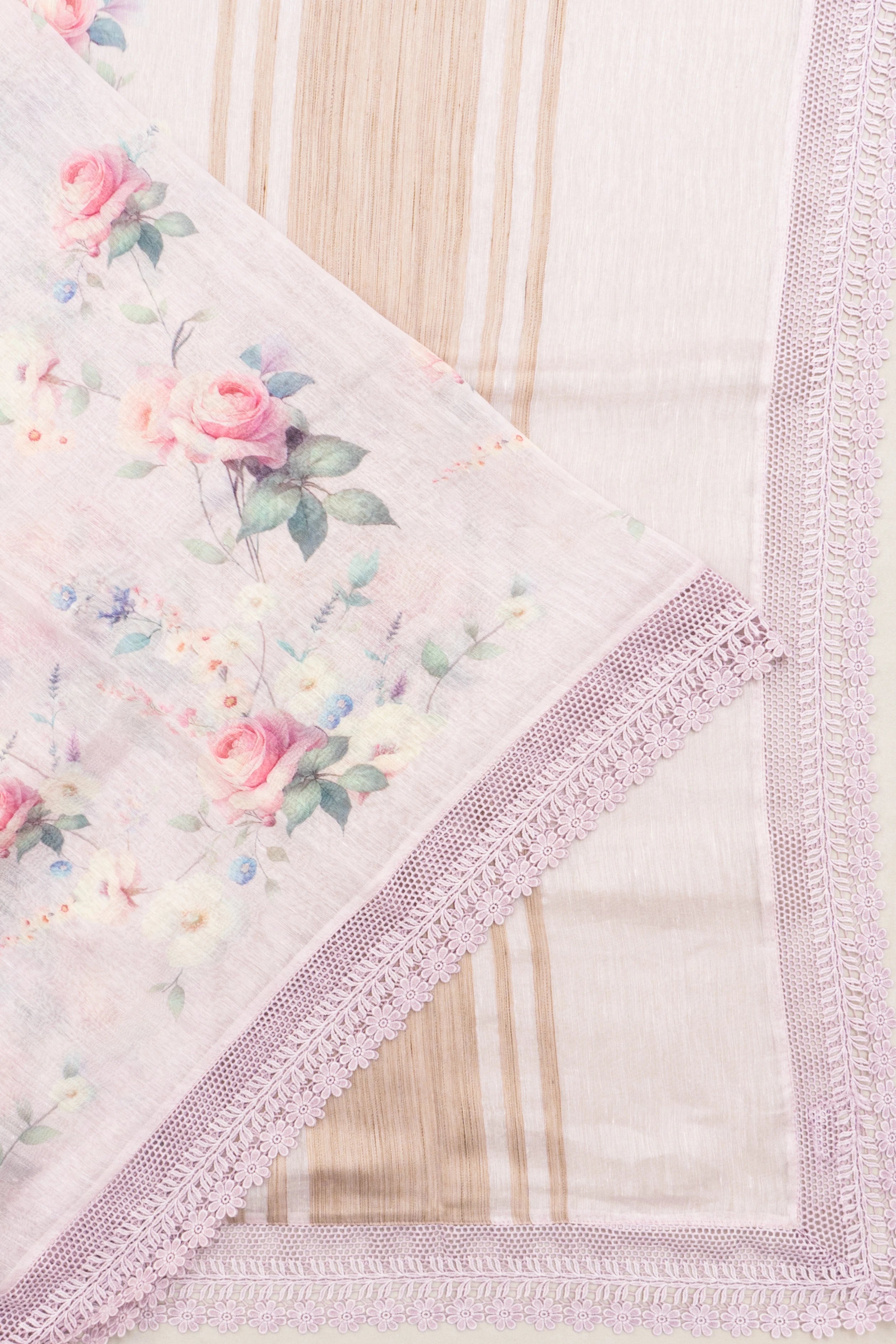 Linen Printed White Saree With Lacework Border