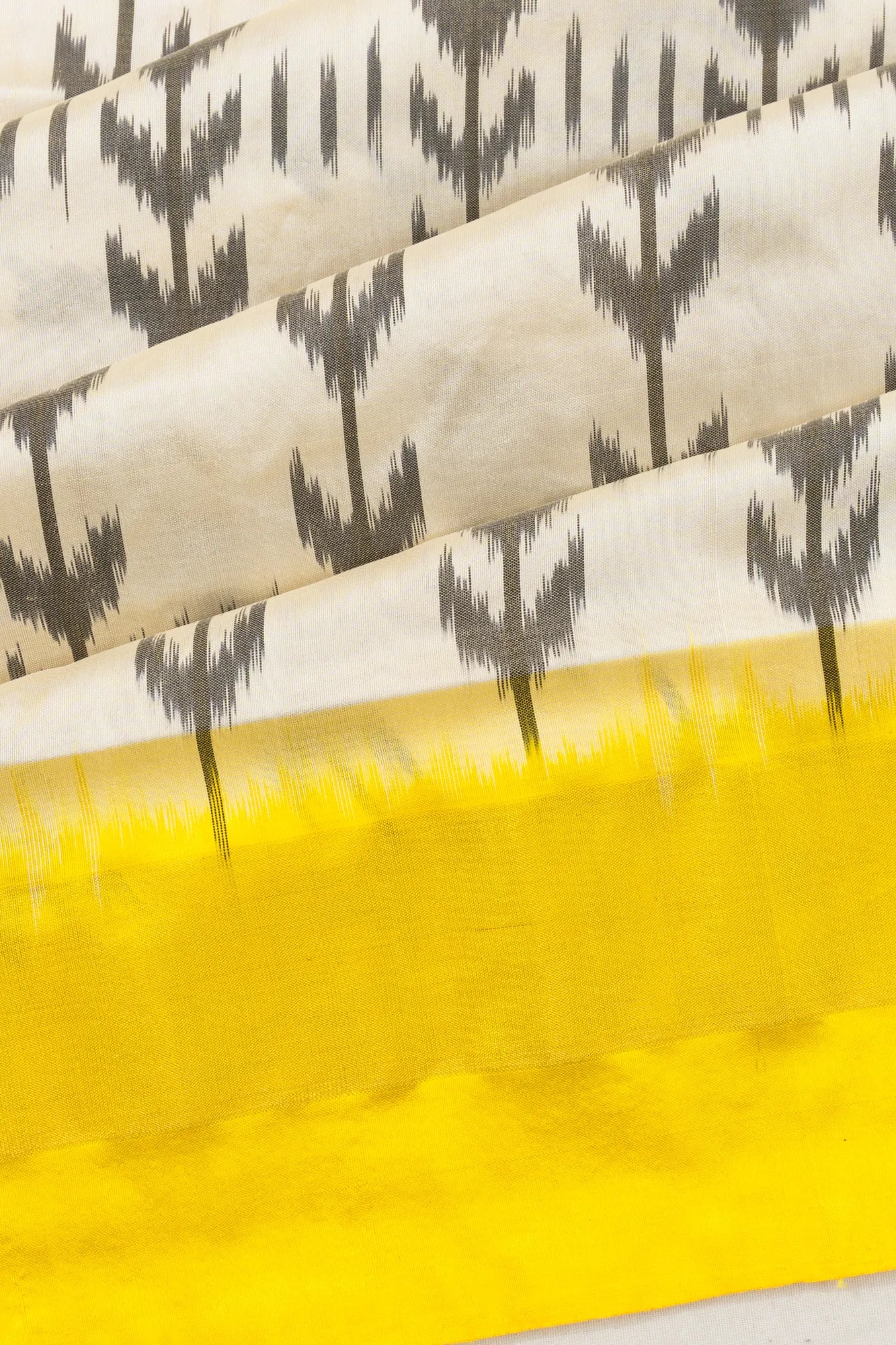Pochampally Silk Ikat Off White Saree