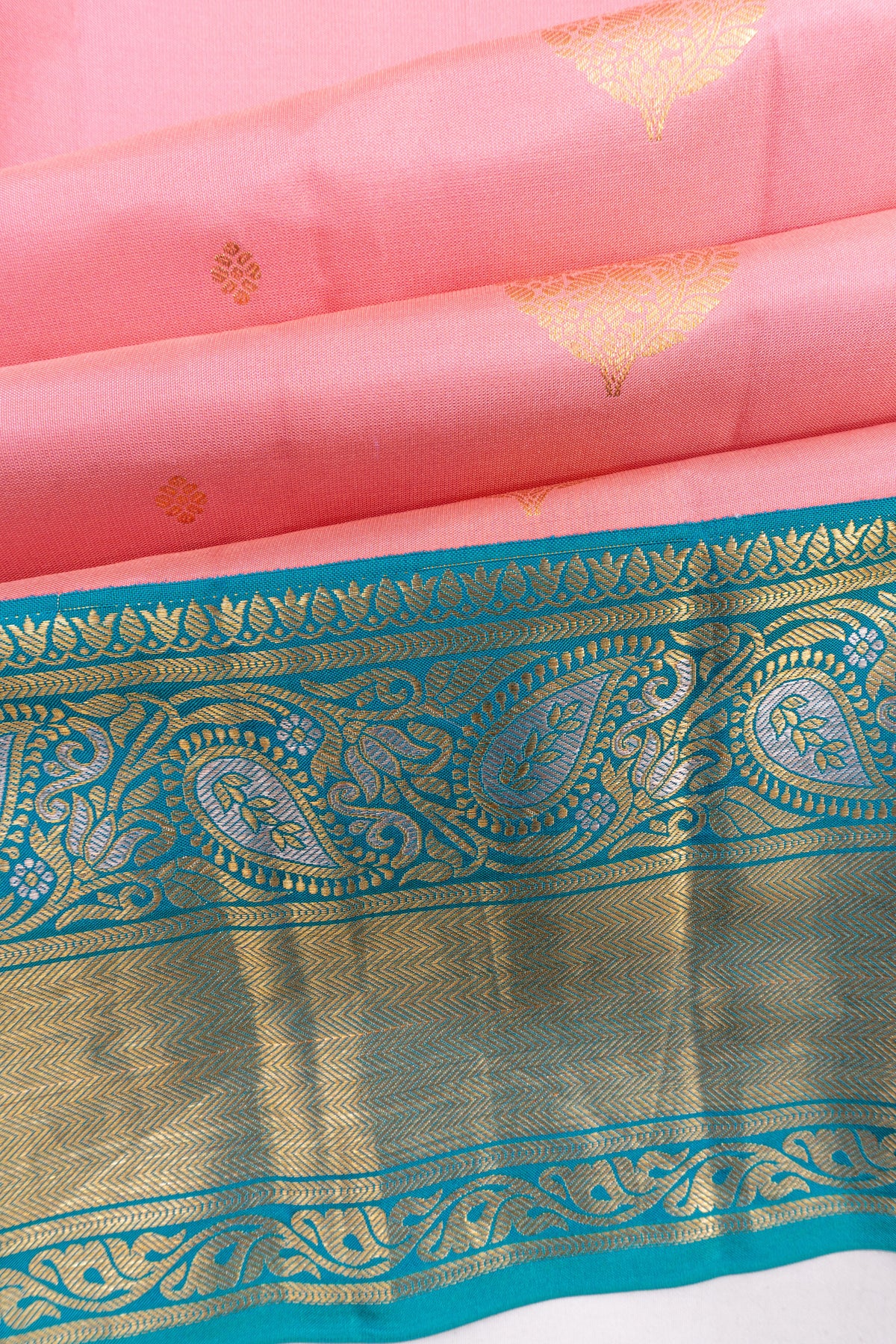 Gadwal Silk Butta Baby Pink Saree