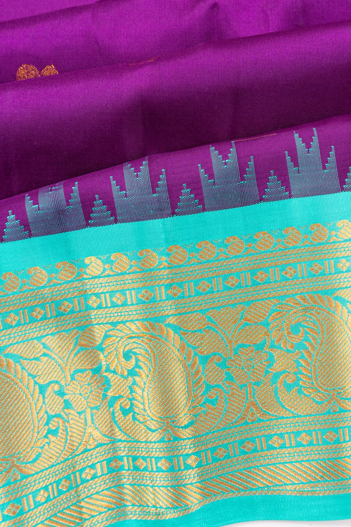 Gadwal Silk Butta Violet Saree