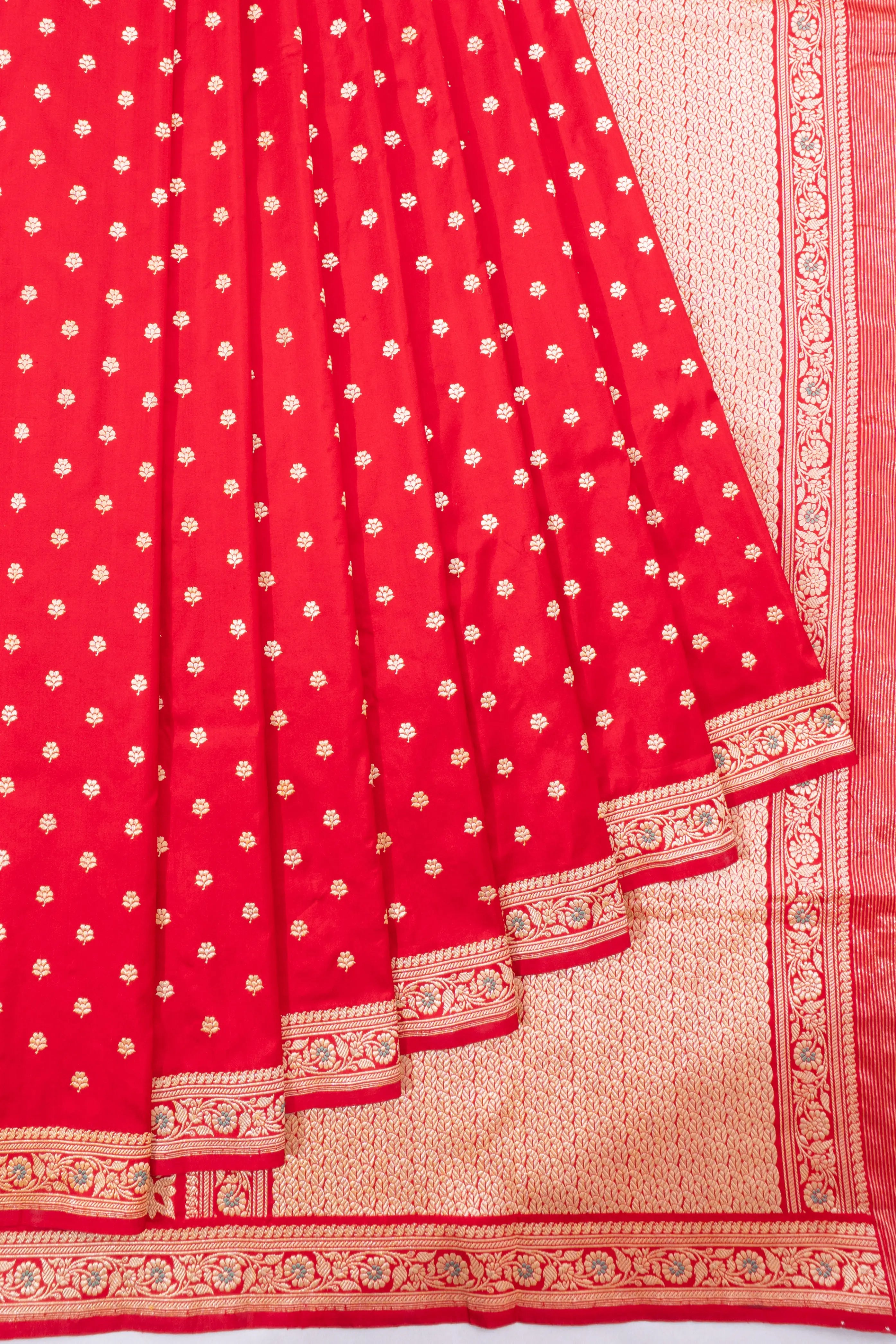 Banarasi Silk Kadwa Butta Red Saree