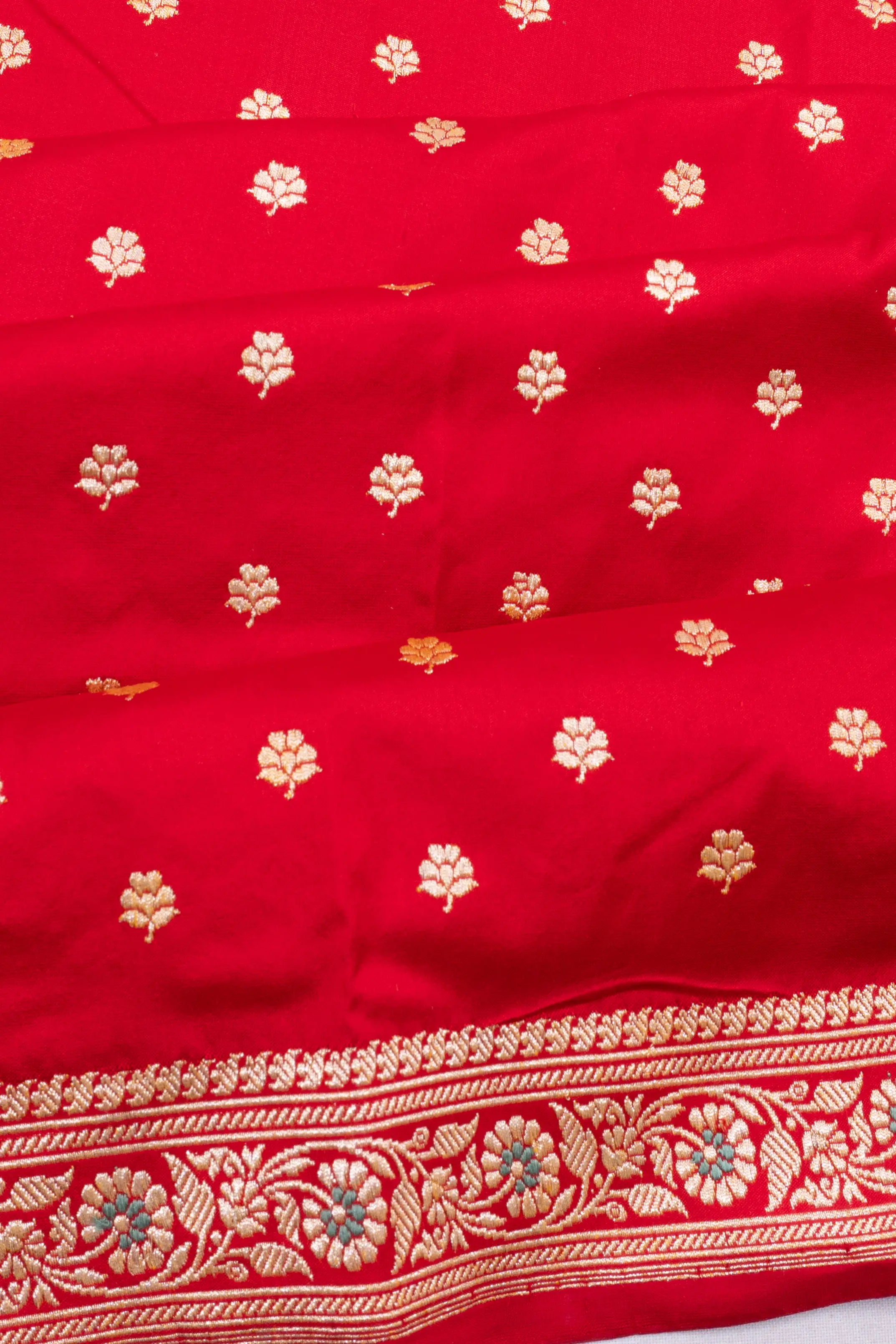 Banarasi Silk Kadwa Butta Red Saree