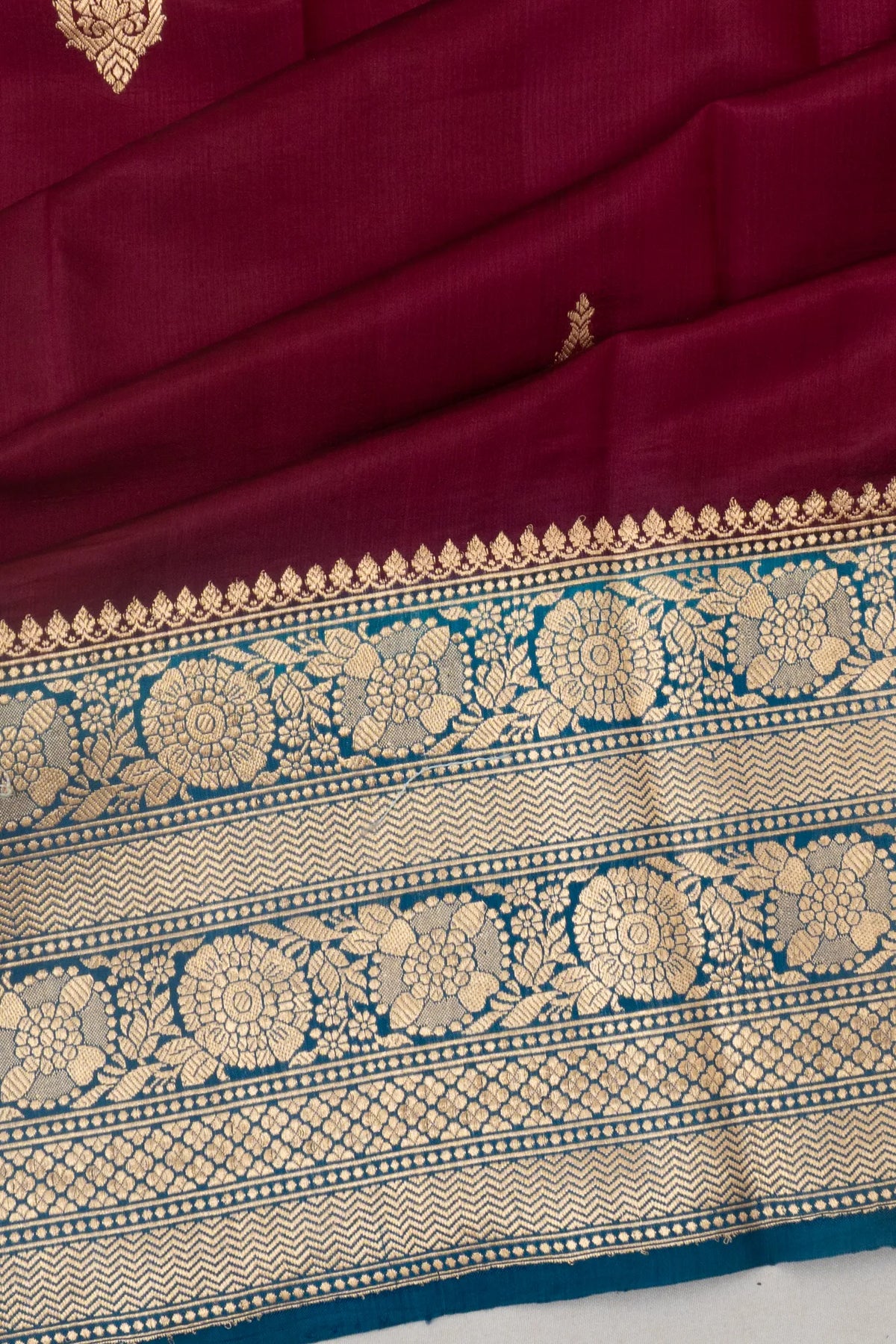 Vaanya Banaras Silk Butta Maroon Saree