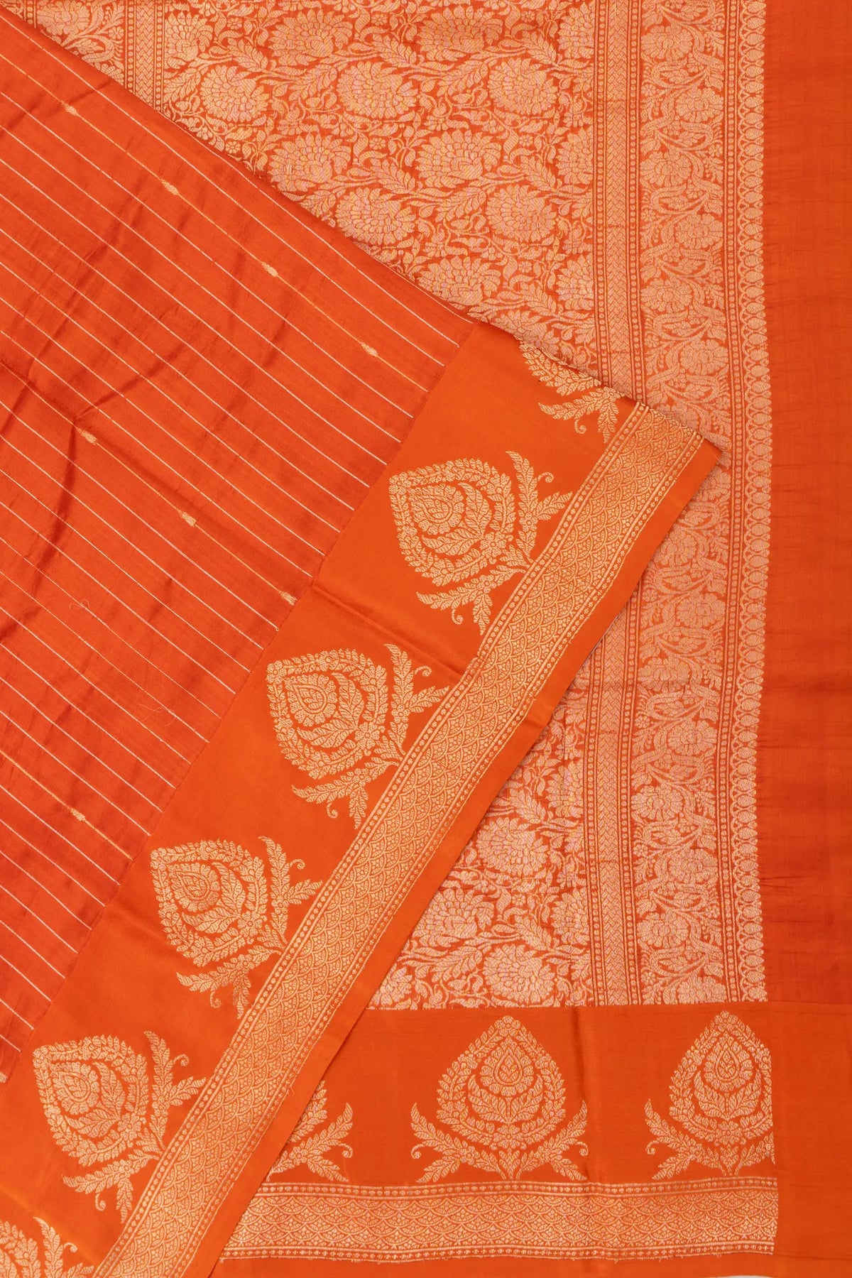 Vaanya Banaras Silk Lines Red Saree