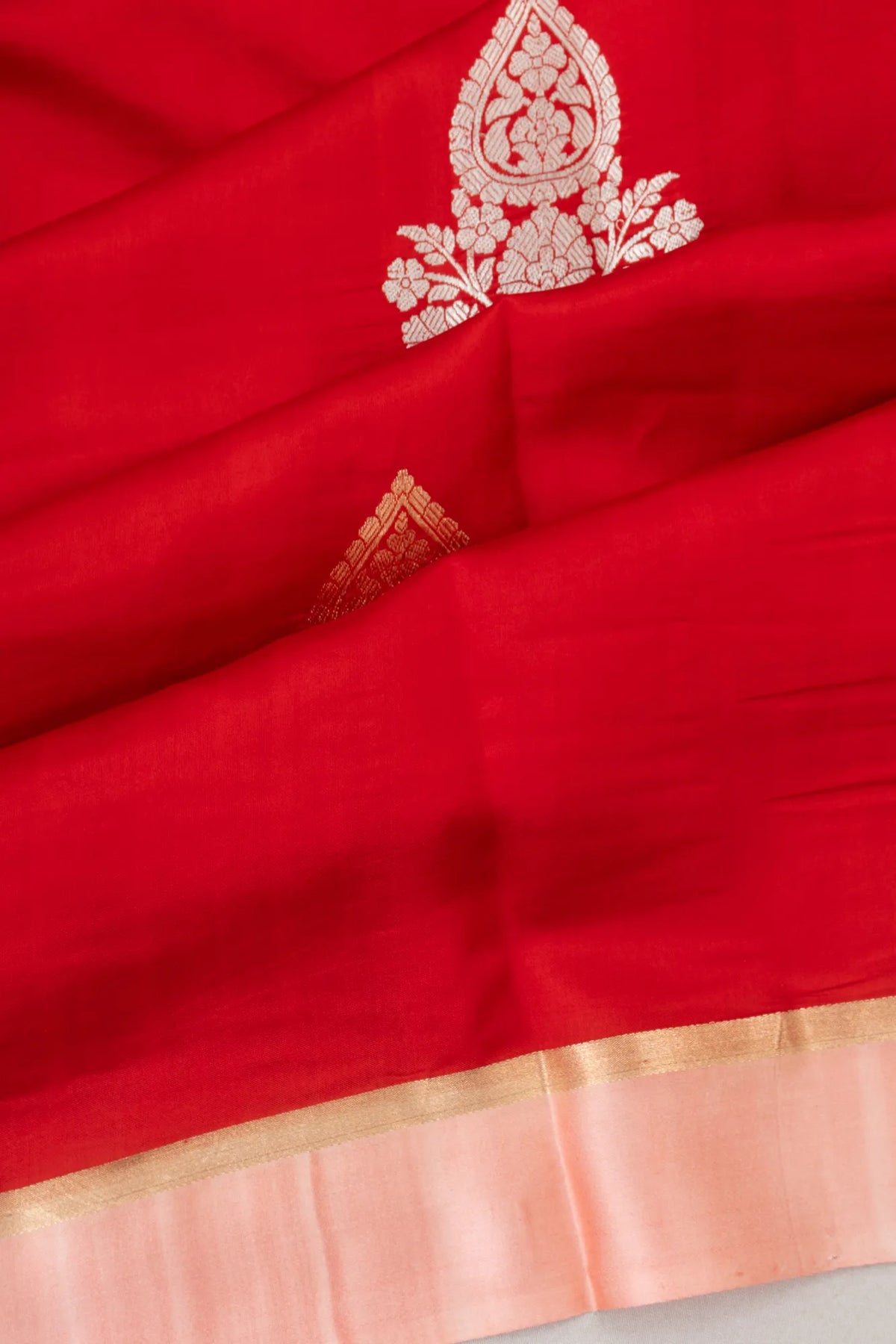 Vaanya Banaras Silk Butta Red Saree