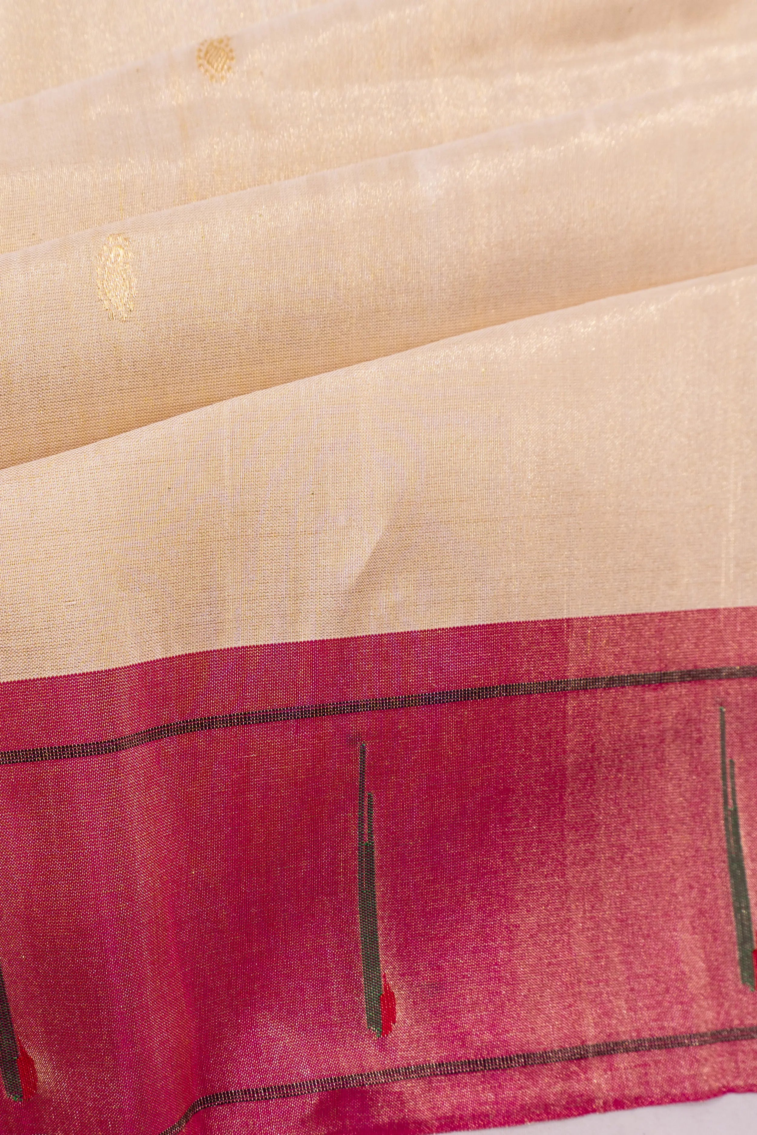 Paithani Silk Tissue Butta Cream Saree With Single Muniya Border