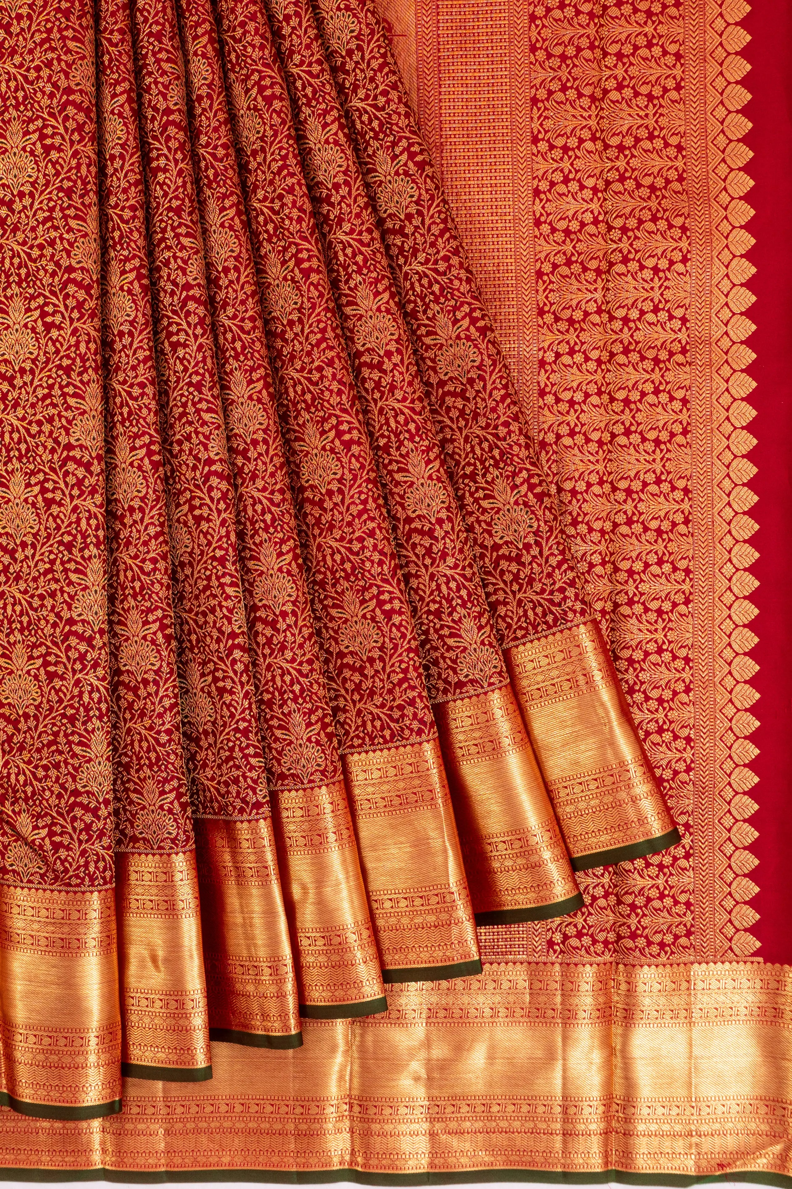 Kanchipuram Silk Jaal Apple Red Saree