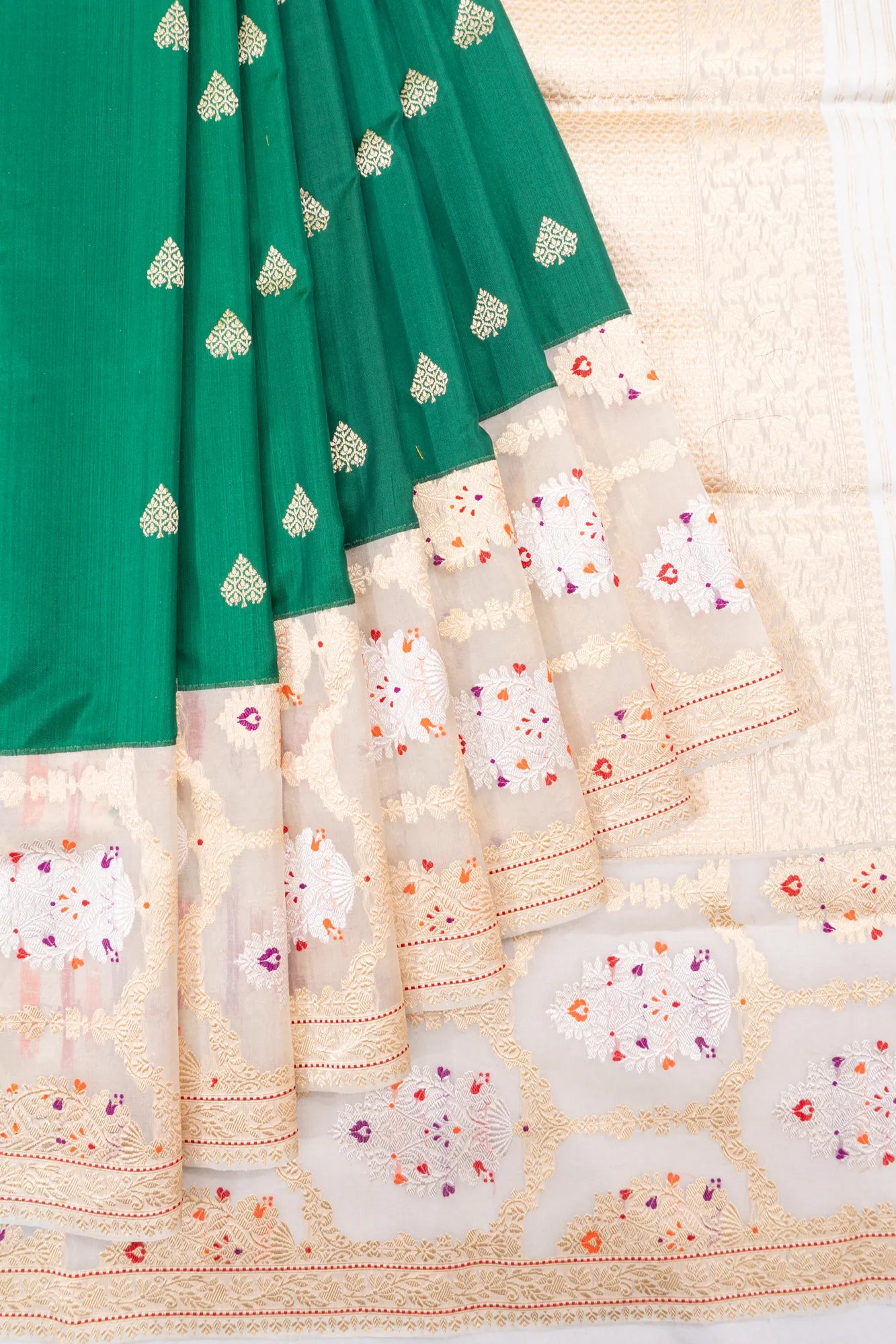 Banarasi Silk Kadwa Butta Green Saree With Organza Border