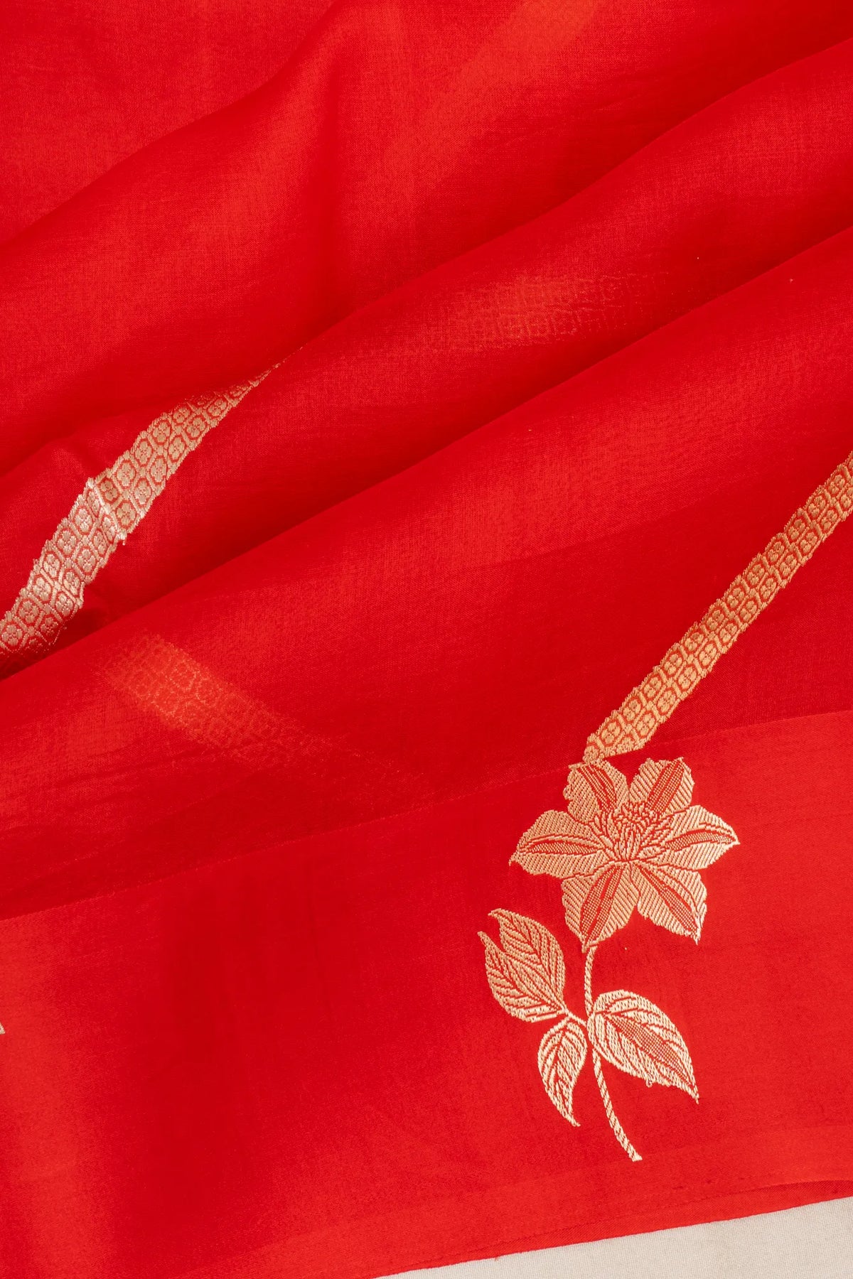 Vaanya Banaras Kora Organza Lines Red Saree
