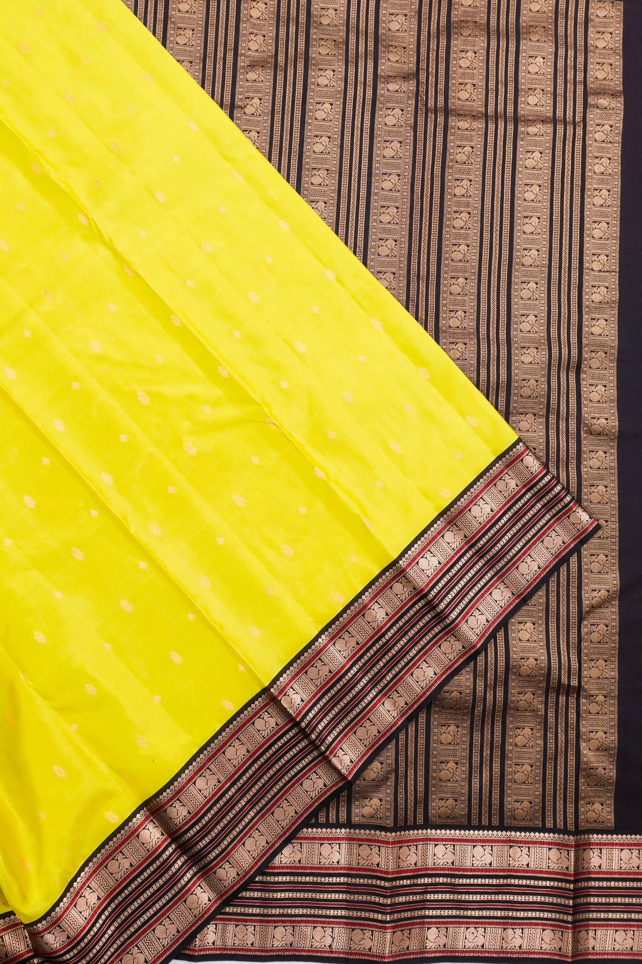 Taranga Kanchi Silk Butta Green Saree