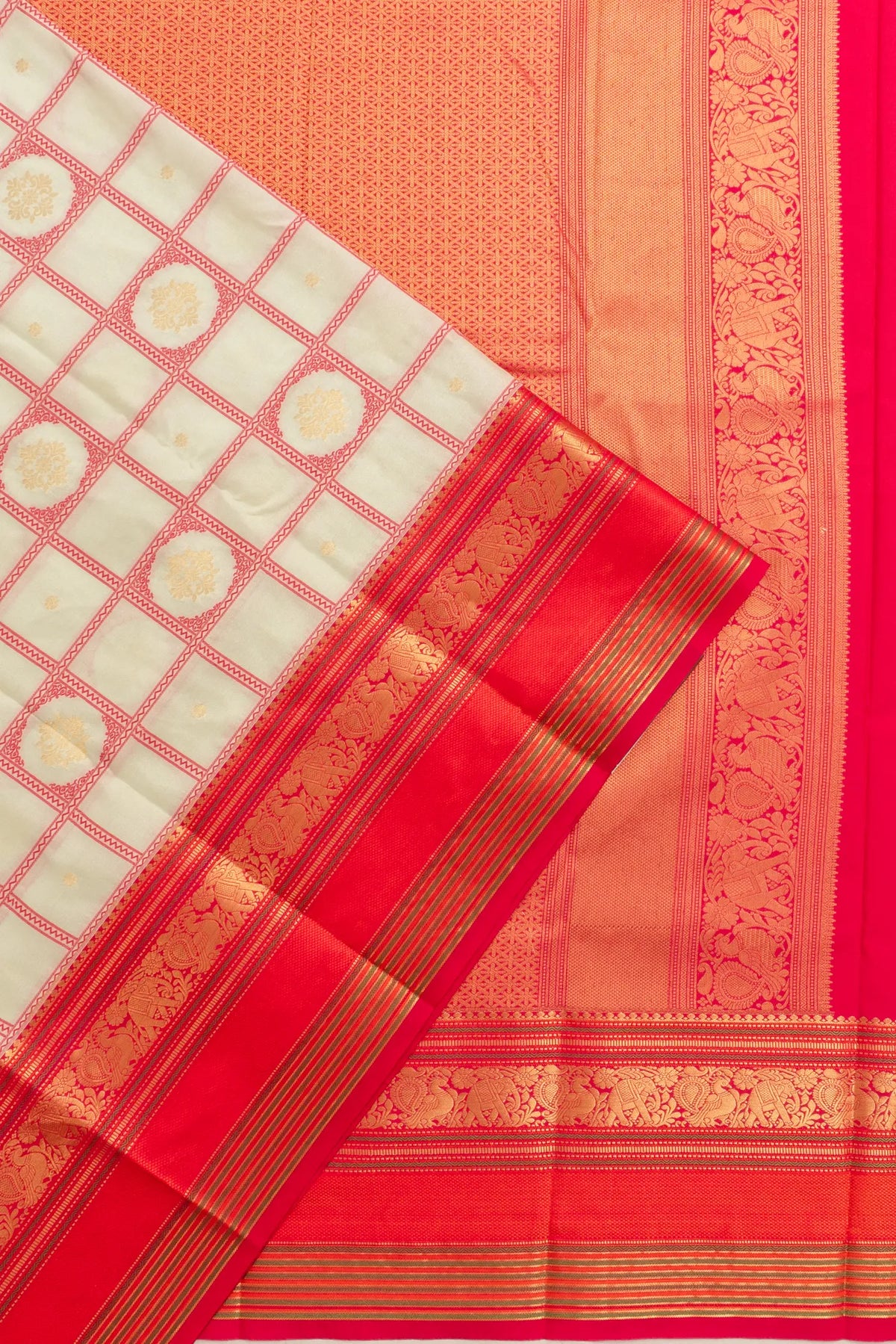 Dharmavaram Art Silk Checks And Butta Cream Saree WIth Rettai Pettu Border
