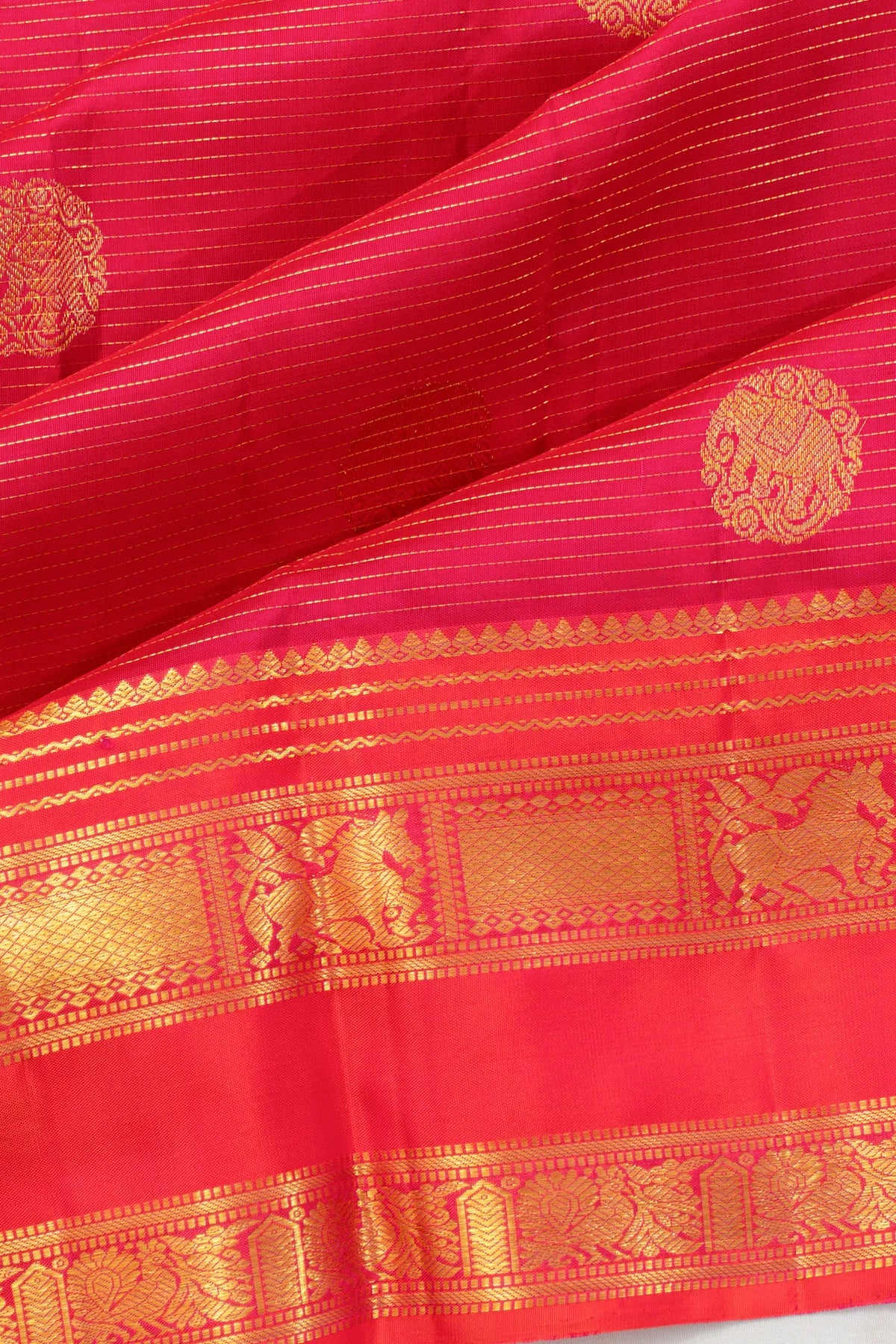 Taranga Kanchi Silk Lines And Butta Pink Saree With Rettai Pettu Border