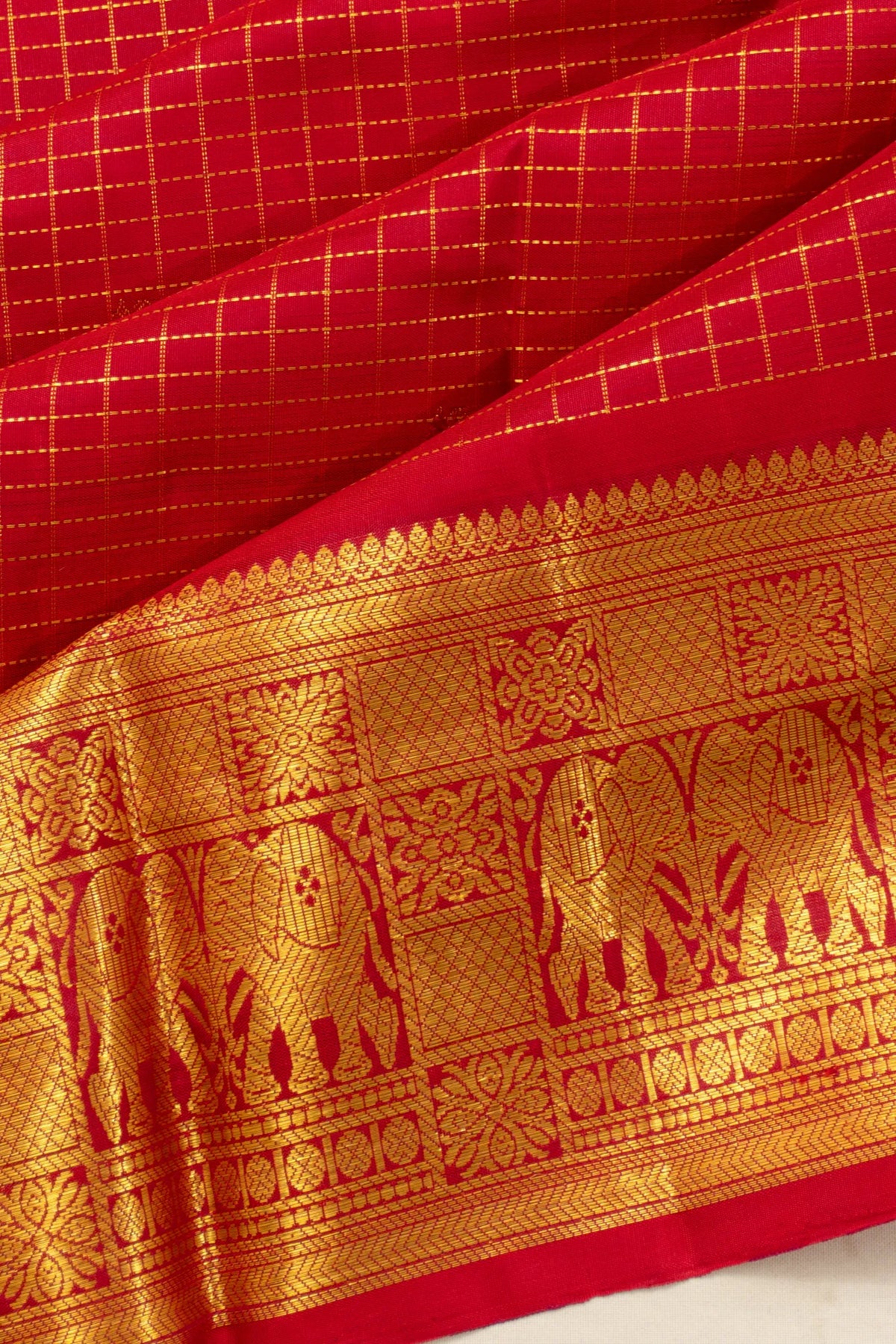 Taranga Kanchi Silk Checks And Butta Red Saree