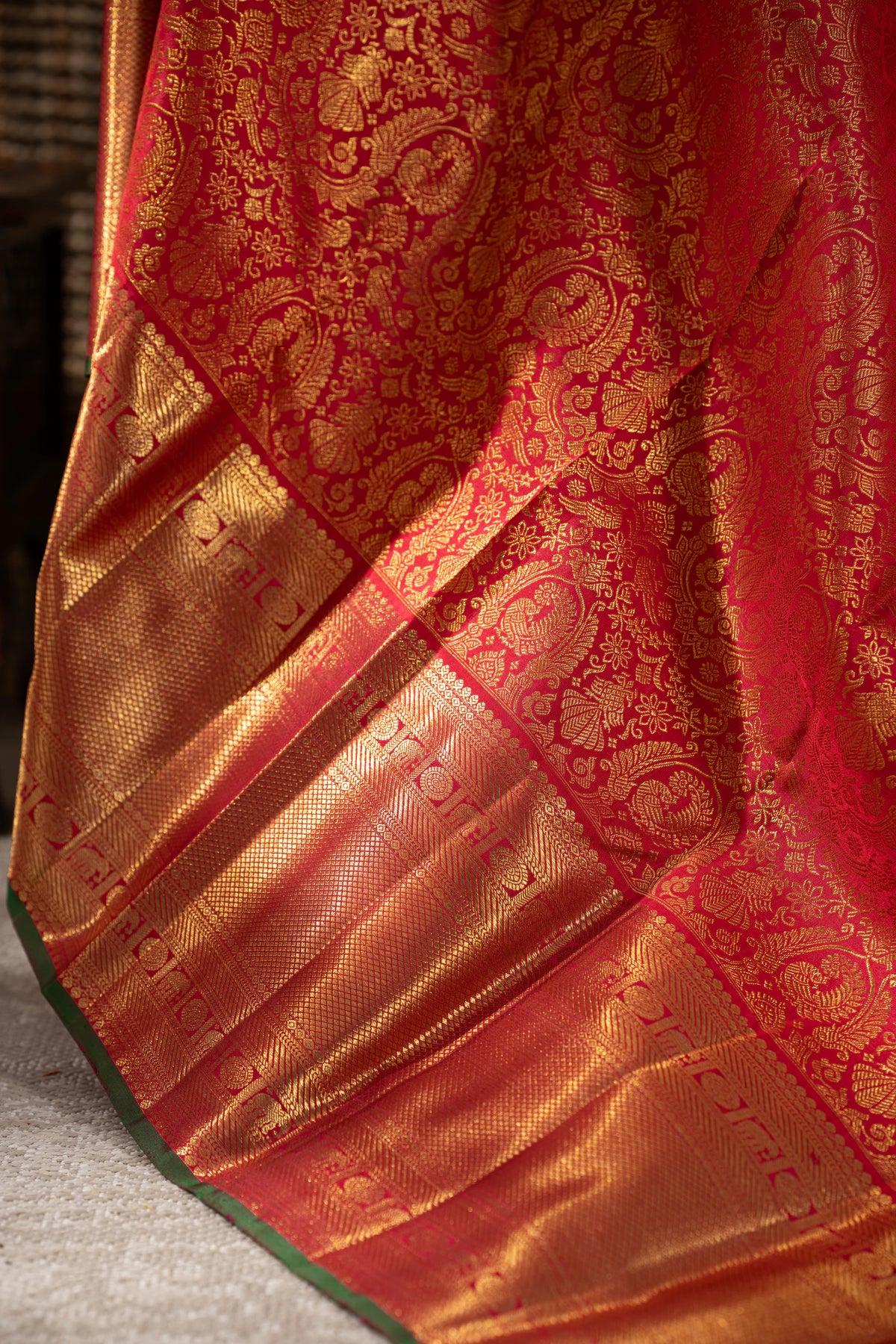 Kanchipuram Silk Jaal And Butta Red Saree