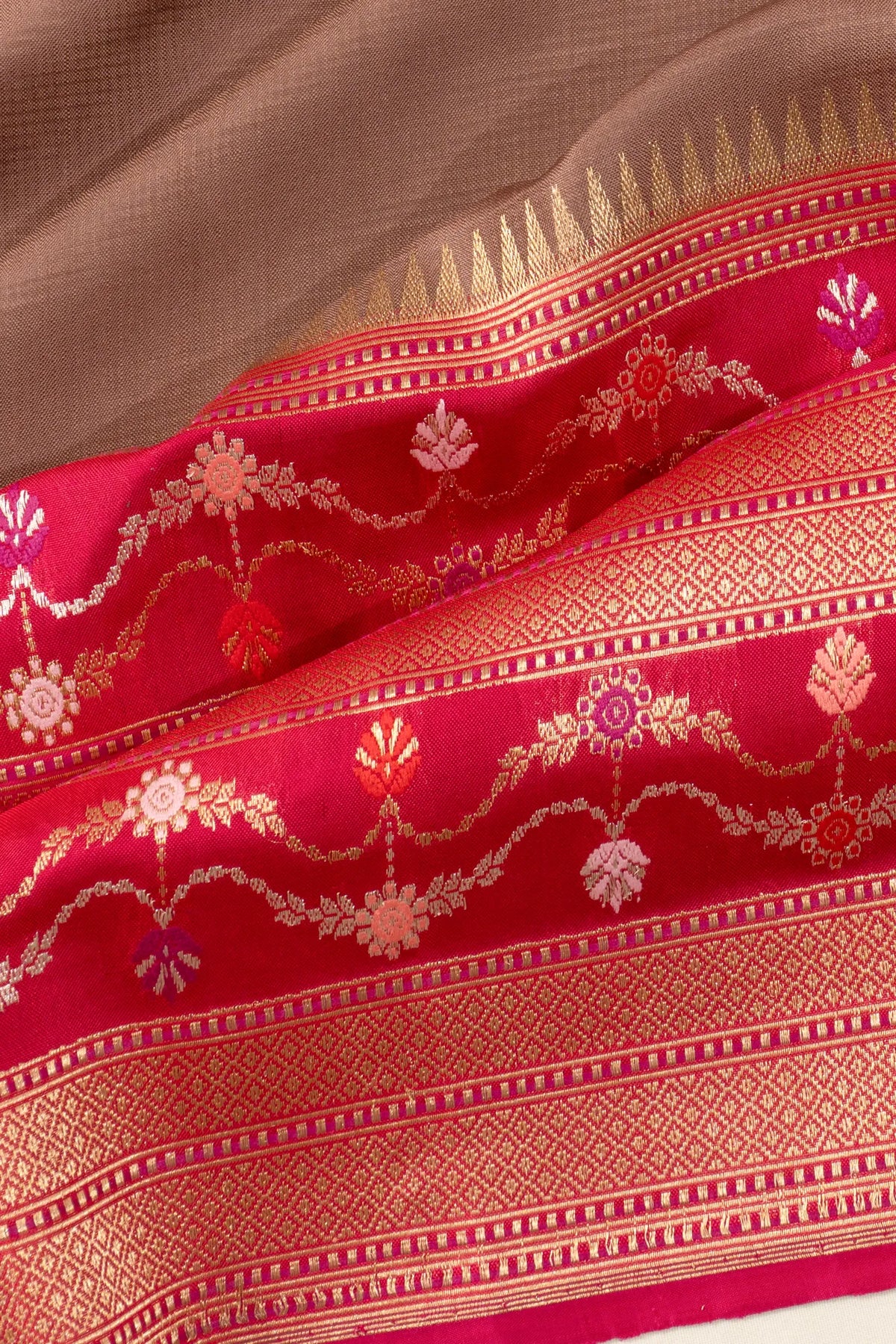 Banarasi Silk Plain Choco Brown Saree With Big Border