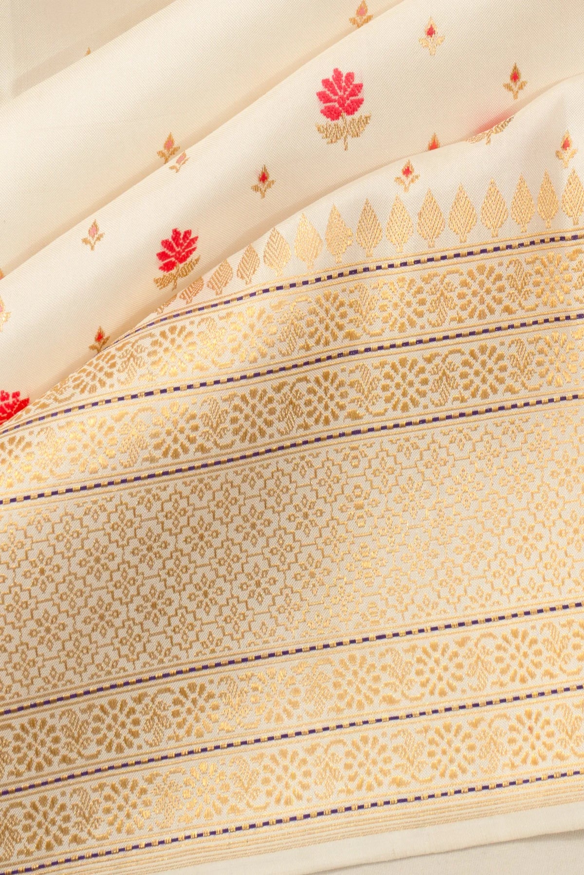 Banarasi Silk Kadwa Butta Off White Saree
