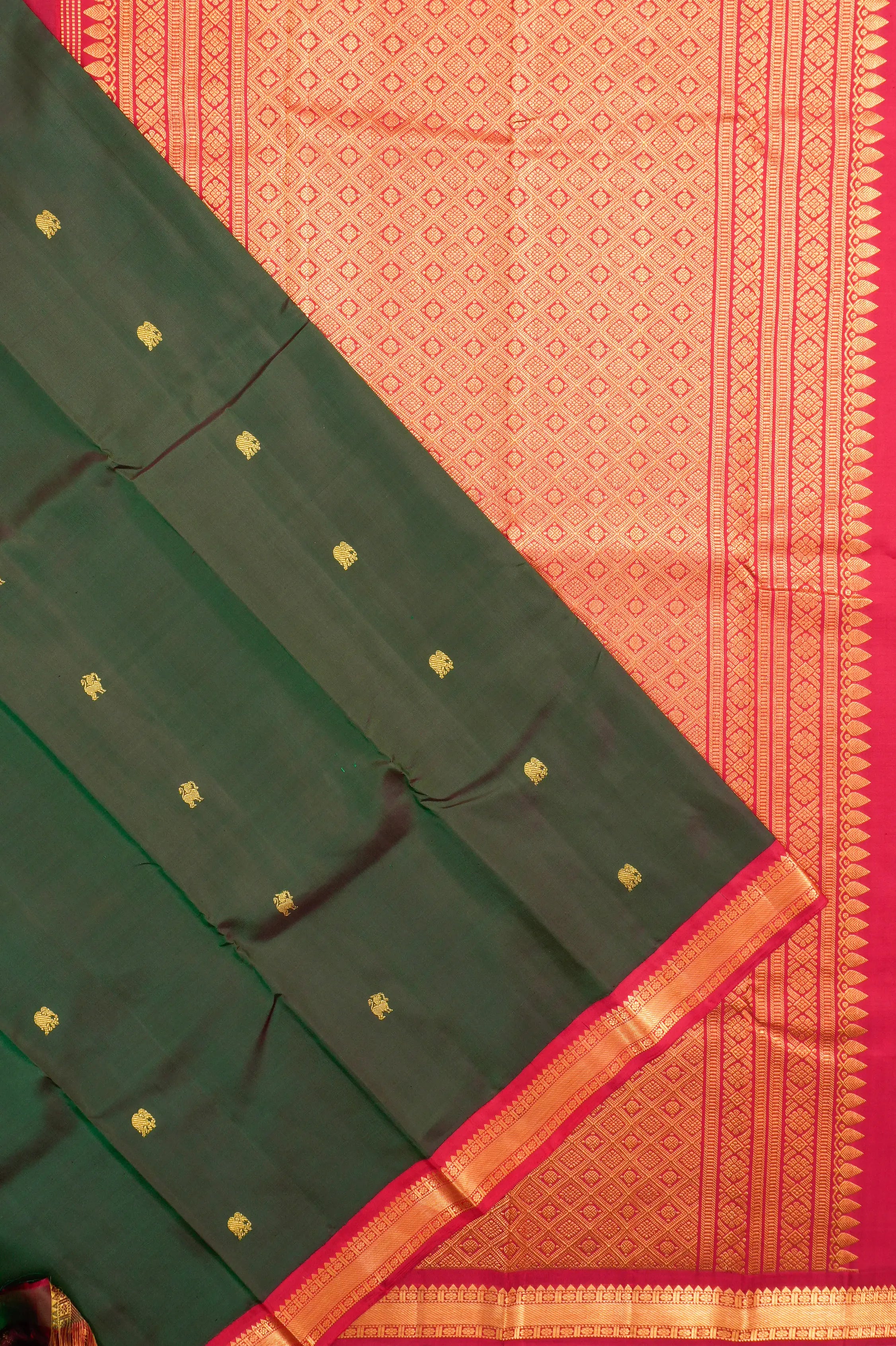 Kanchipuram Silk Butta Bottle Green Saree