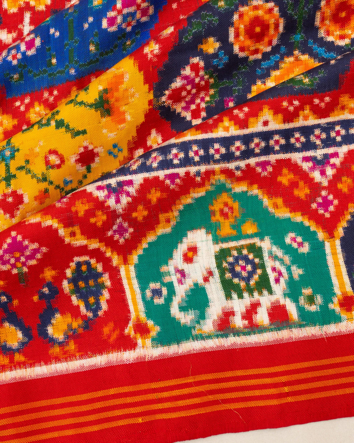 Patan Patola Silk Double Ikat Chhabdi Bhat Multicolour Saree