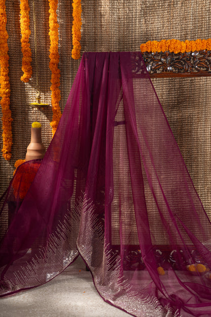 Georgette Plain Magenta Pink Saree With Beads And Sequin Work Border